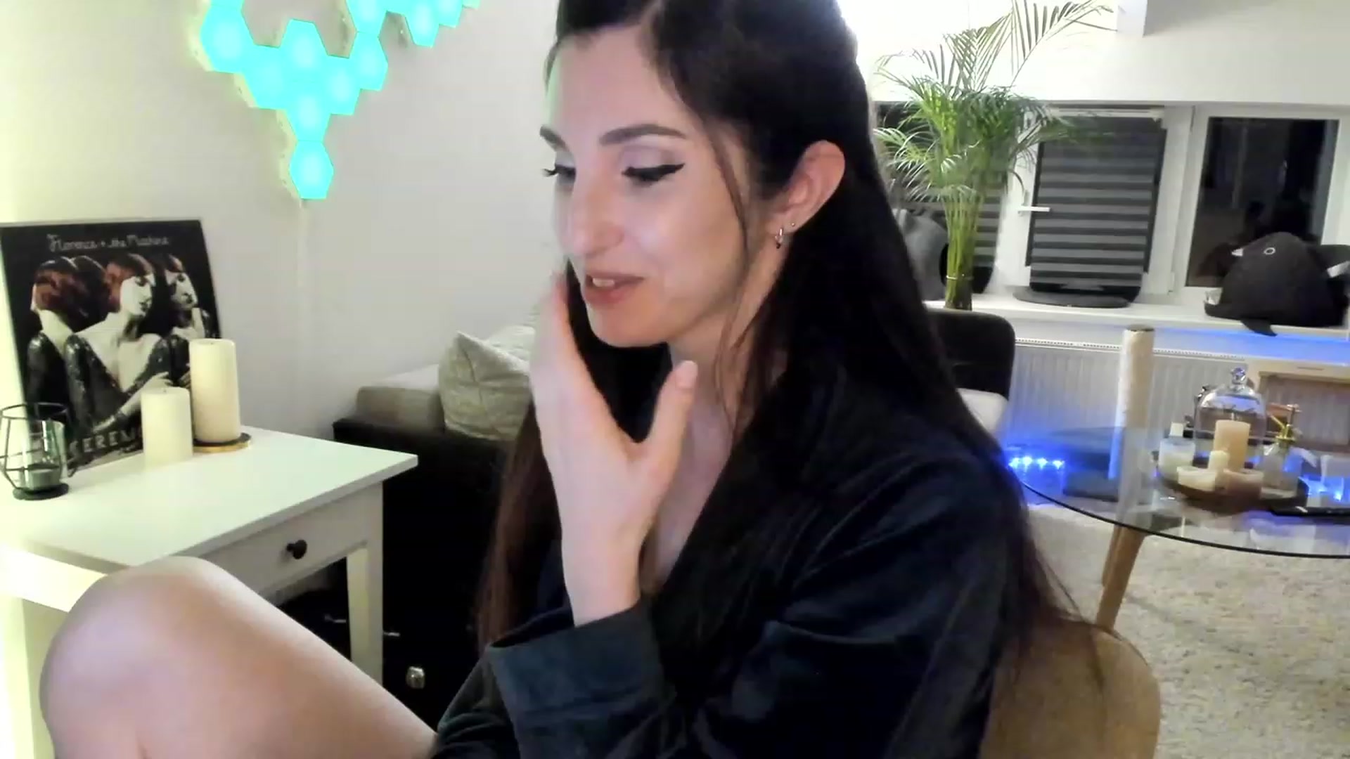 Gallery image thumbnail from Mads___'s myfreecams stream on, 08/10/2023, 01:22 image 17 of 20