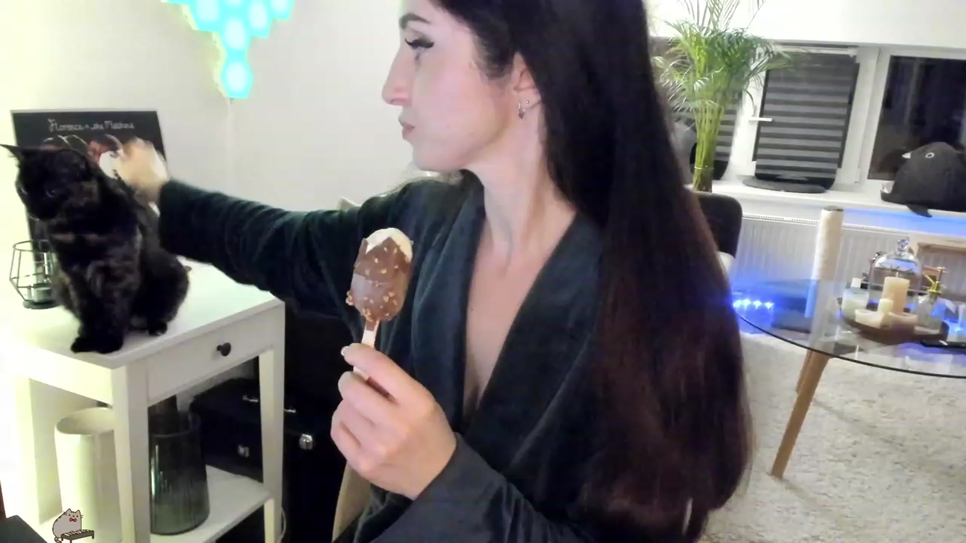 Gallery image thumbnail from Mads___'s myfreecams stream on, 08/10/2023, 02:27 image 1 of 20