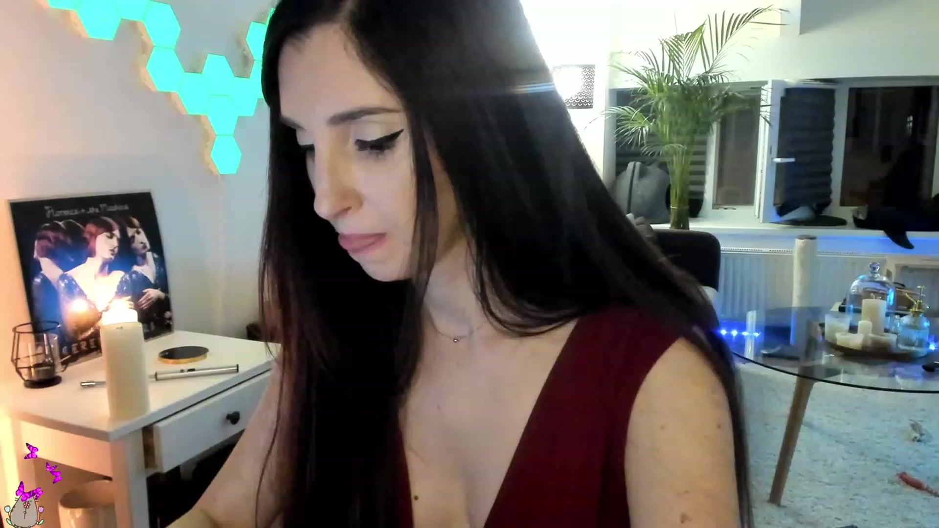Gallery image thumbnail from Mads___'s myfreecams stream on, 08/12/2023, 24:25 image 15 of 20