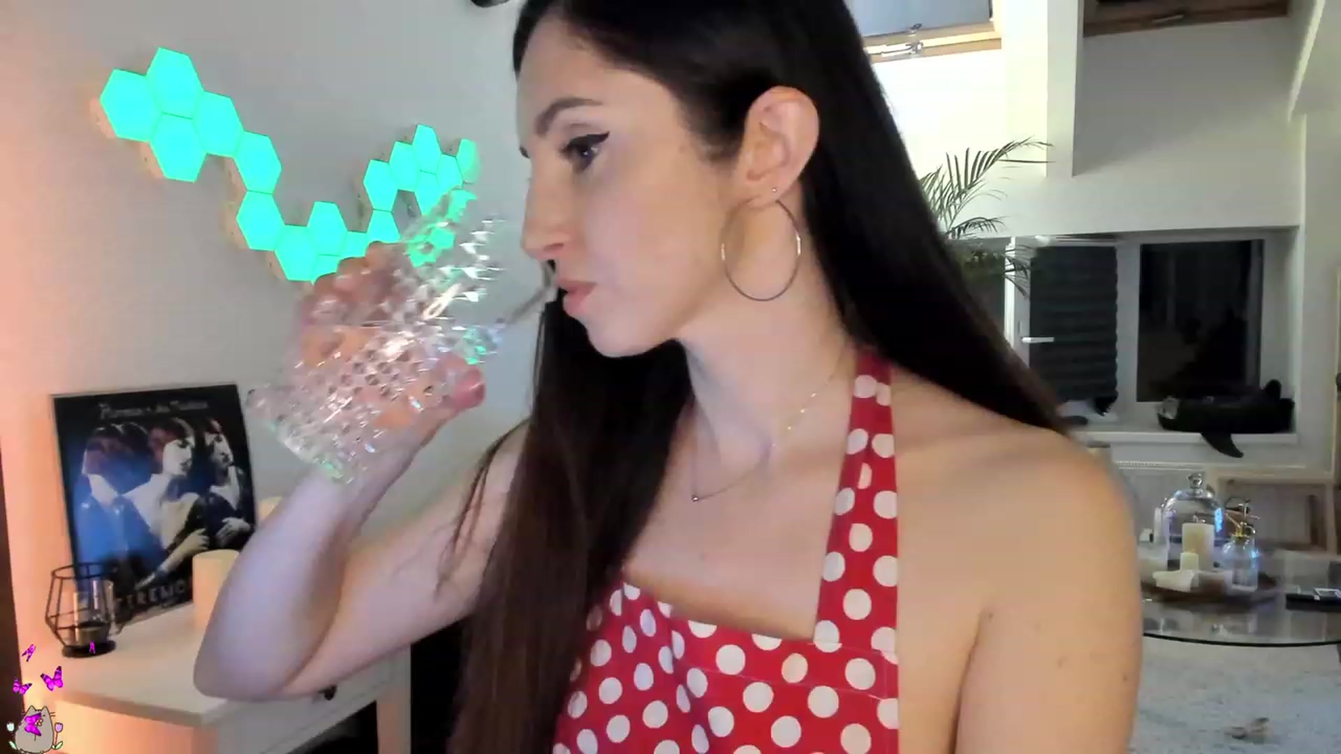 Gallery image thumbnail from Mads___'s myfreecams stream on, 08/12/2023, 23:22 image 20 of 20
