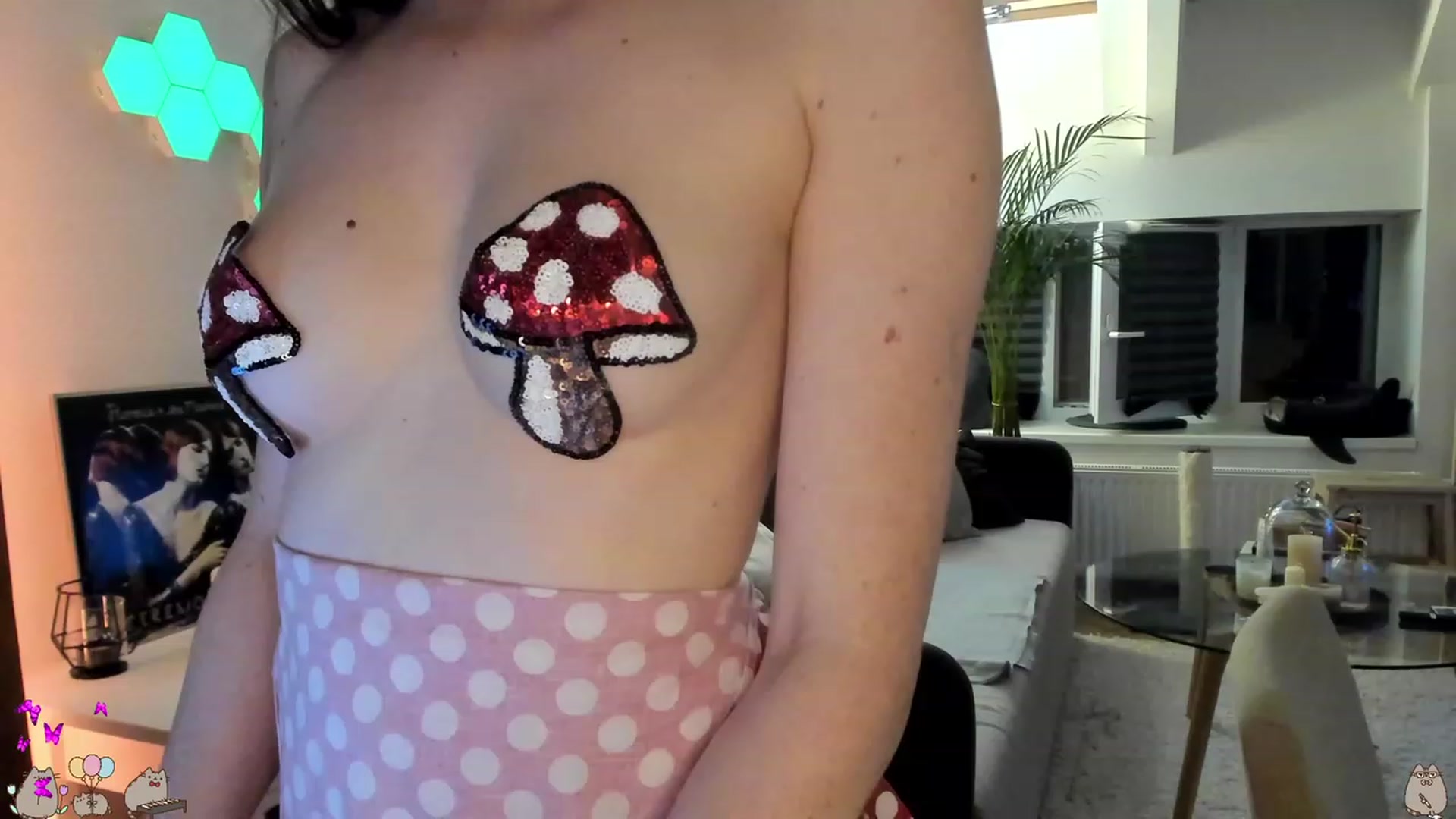 Gallery image thumbnail from Mads___'s myfreecams stream on, 08/13/2023, 01:53 image 16 of 20