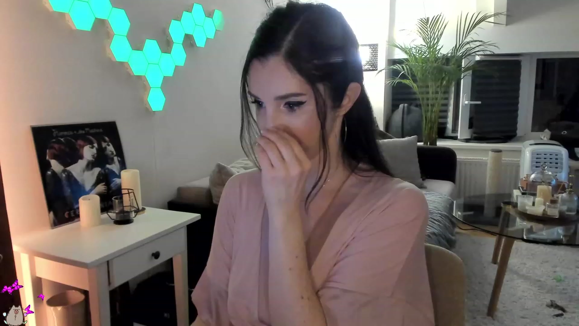 Gallery image thumbnail from Mads___'s myfreecams stream on, 08/16/2023, 21:27 image 15 of 20