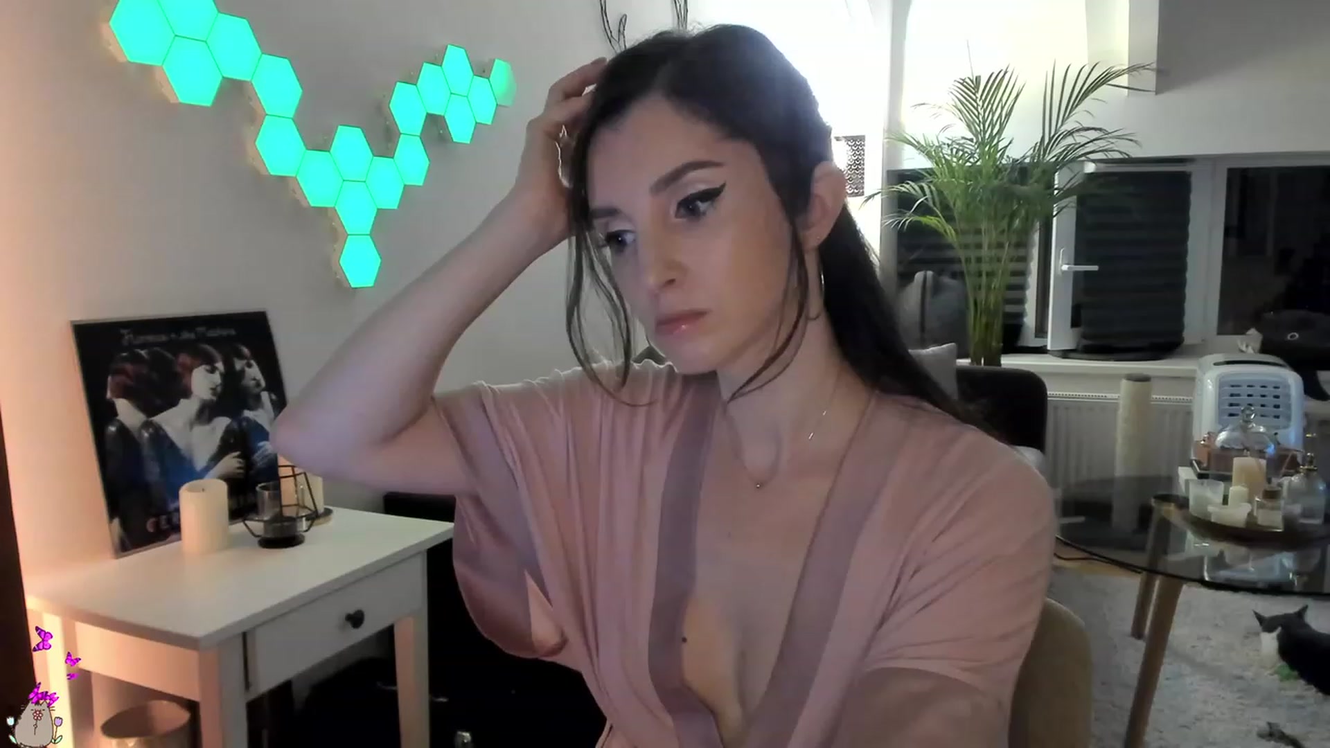 Gallery image thumbnail from Mads___'s myfreecams stream on, 08/16/2023, 21:27 image 8 of 20
