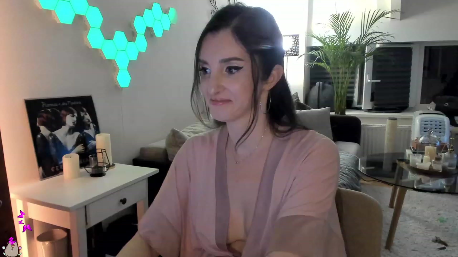 Gallery image thumbnail from Mads___'s myfreecams stream on, 08/16/2023, 21:27 image 14 of 20