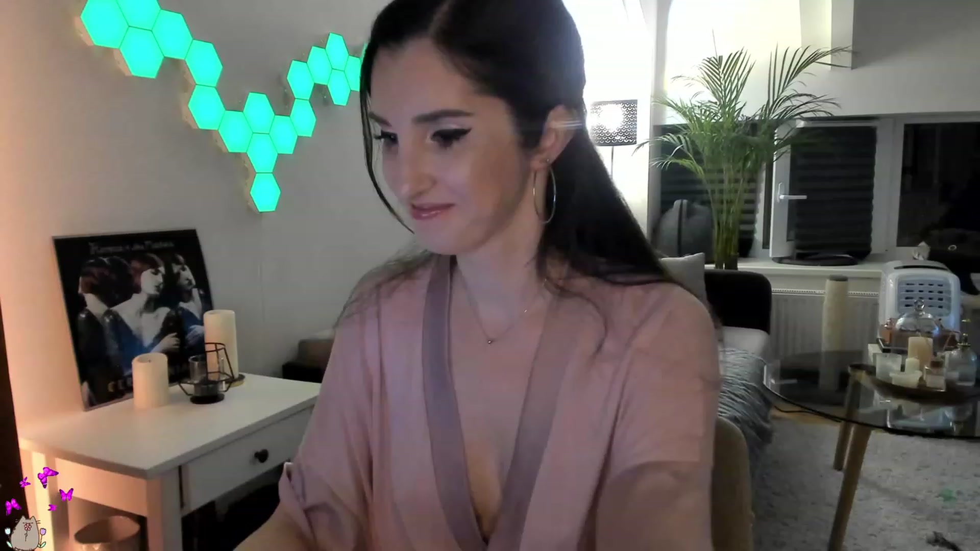 Gallery image thumbnail from Mads___'s myfreecams stream on, 08/16/2023, 21:27 image 2 of 20
