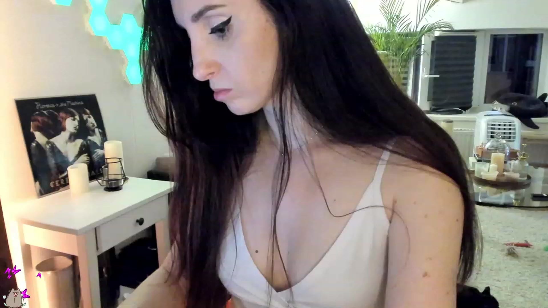 Gallery image thumbnail from Mads___'s myfreecams stream on, 08/20/2023, 03:36 image 18 of 20
