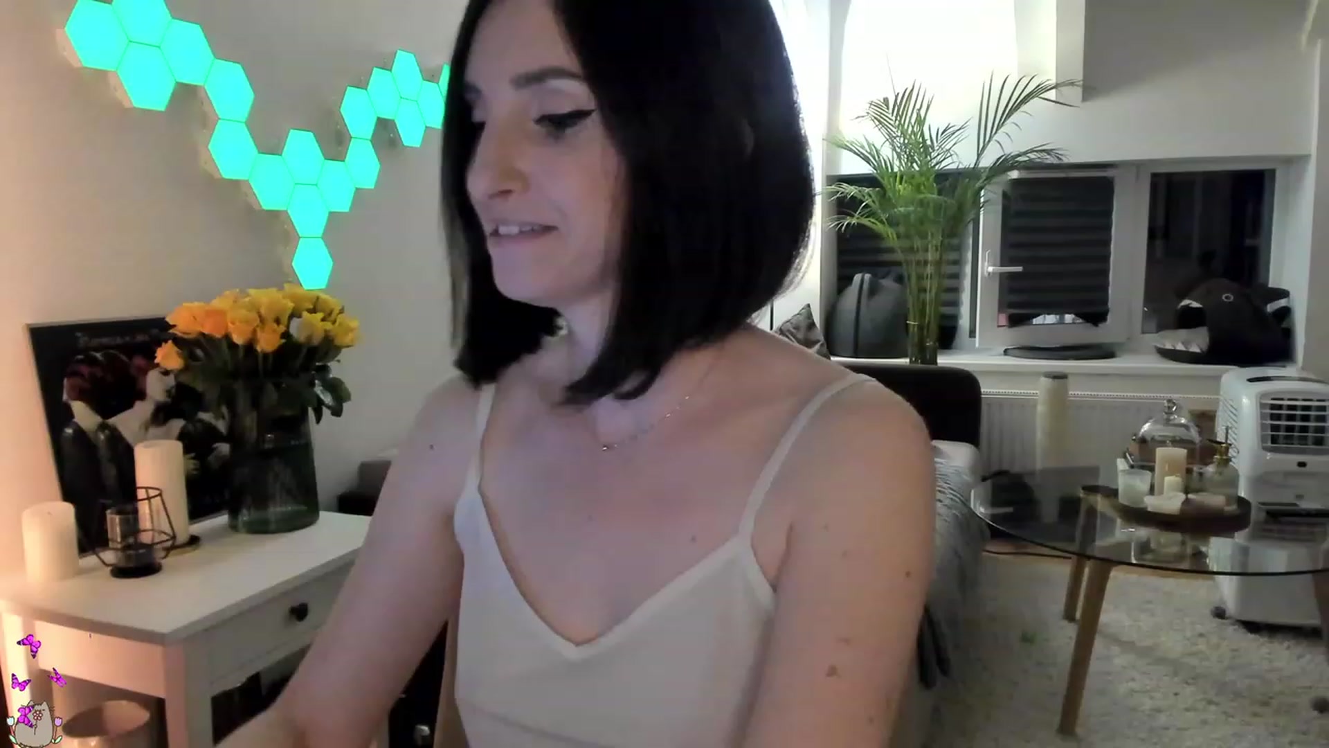 Gallery image thumbnail from Mads___'s myfreecams stream on, 08/25/2023, 20:35 image 1 of 20