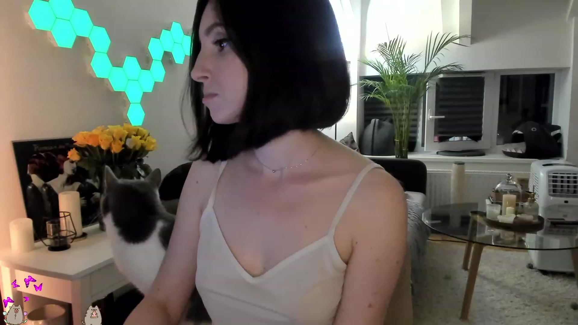 Gallery image thumbnail from Mads___'s myfreecams stream on, 08/25/2023, 20:35 image 6 of 20