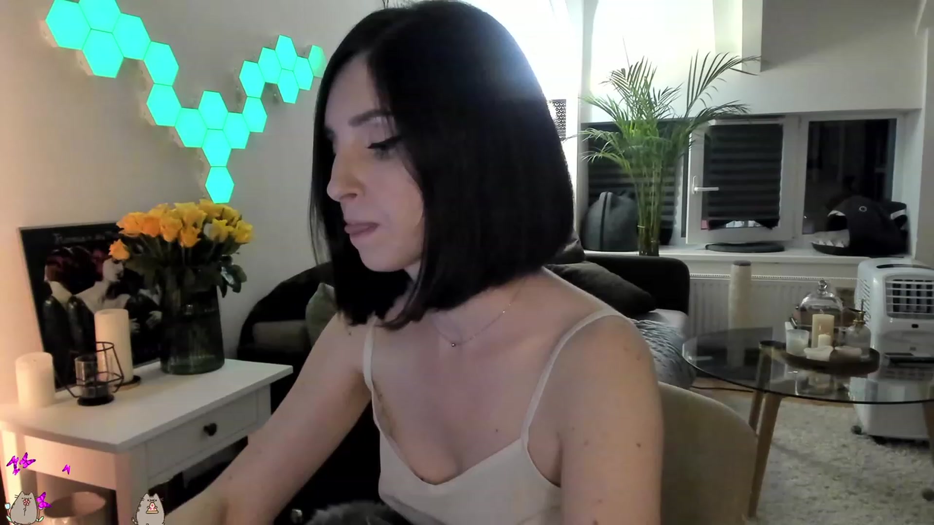 Gallery image thumbnail from Mads___'s myfreecams stream on, 08/25/2023, 20:35 image 10 of 20