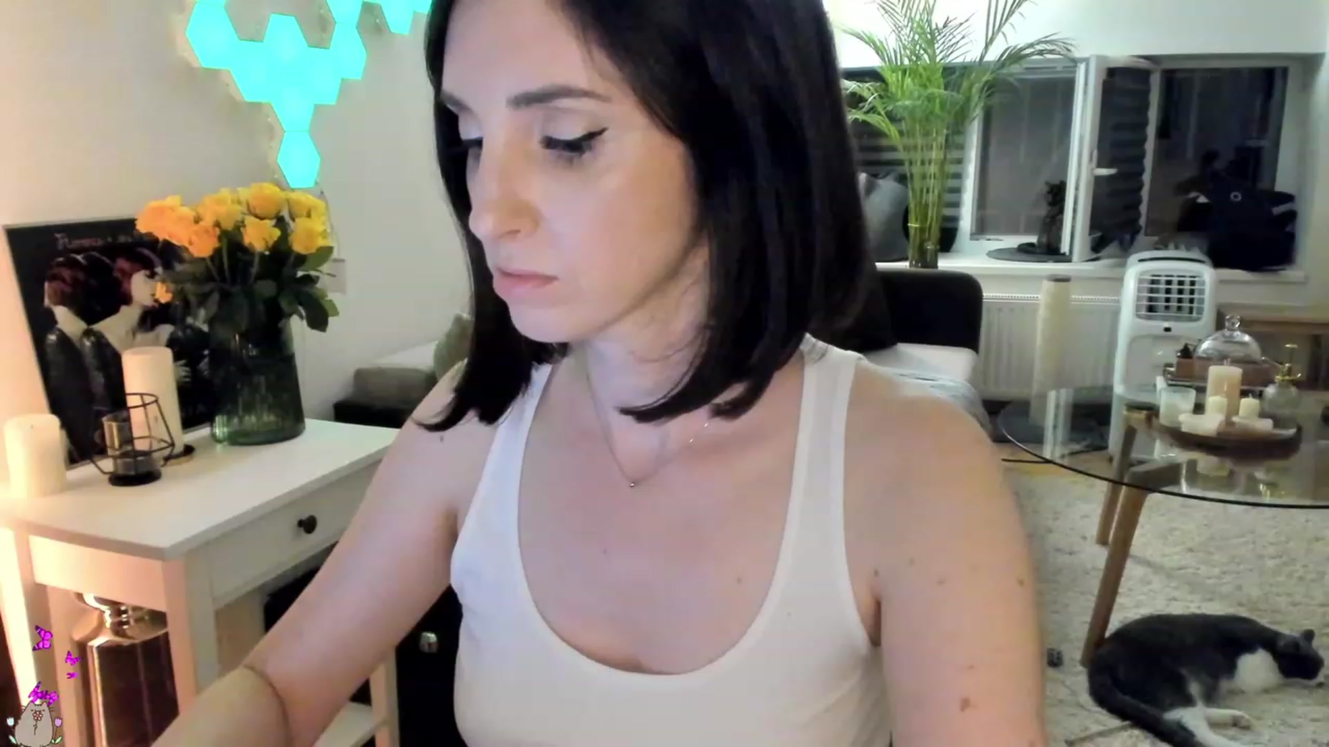 Gallery image thumbnail from Mads___'s myfreecams stream on, 08/27/2023, 01:26 image 14 of 20