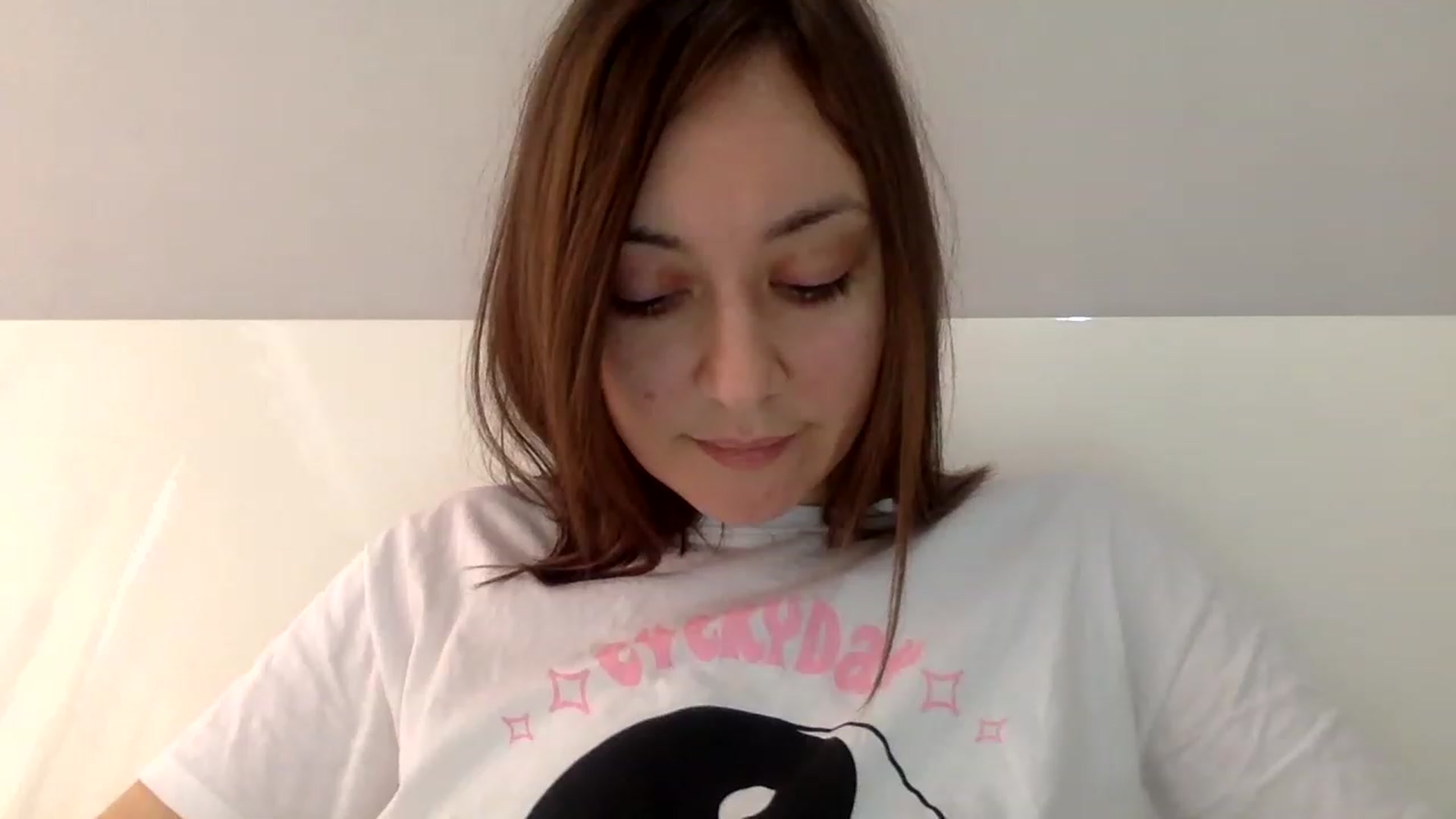Gallery image thumbnail from Mady2023's myfreecams stream on, 02/17/2023, 10:38 image 18 of 20
