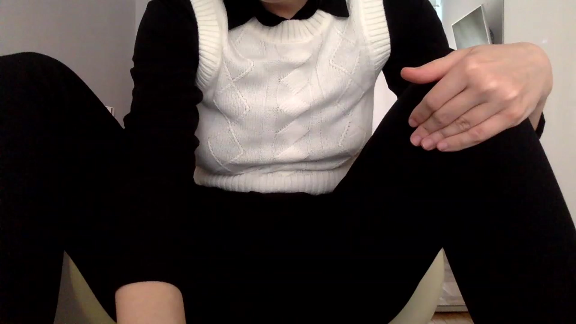 Gallery image thumbnail from Mady2023's myfreecams stream on, 04/16/2023, 12:21 image 16 of 20