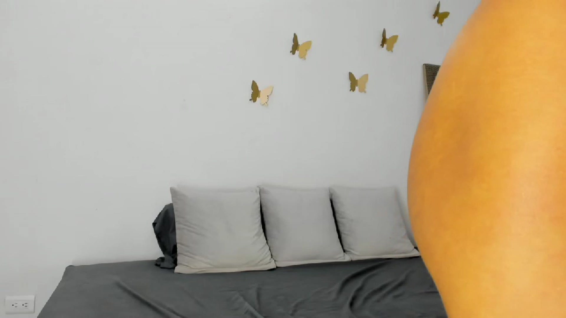 Gallery image thumbnail from MadyJohnson's myfreecams stream on, 12/25/2022, 03:12 image 2 of 20