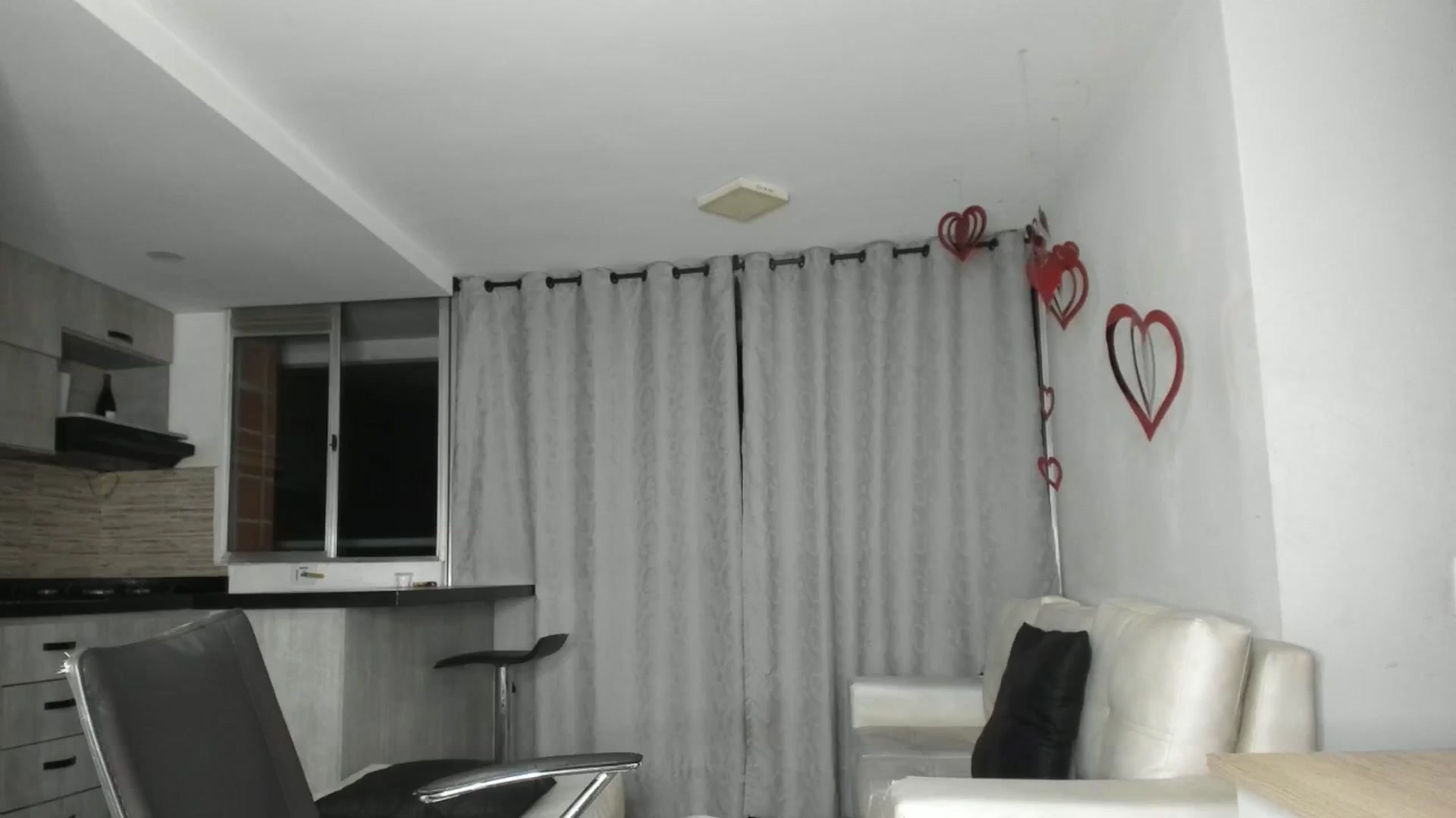 Gallery image thumbnail from MadyJohnson's myfreecams stream on, 06/18/2025, 06:21 image 19 of 20