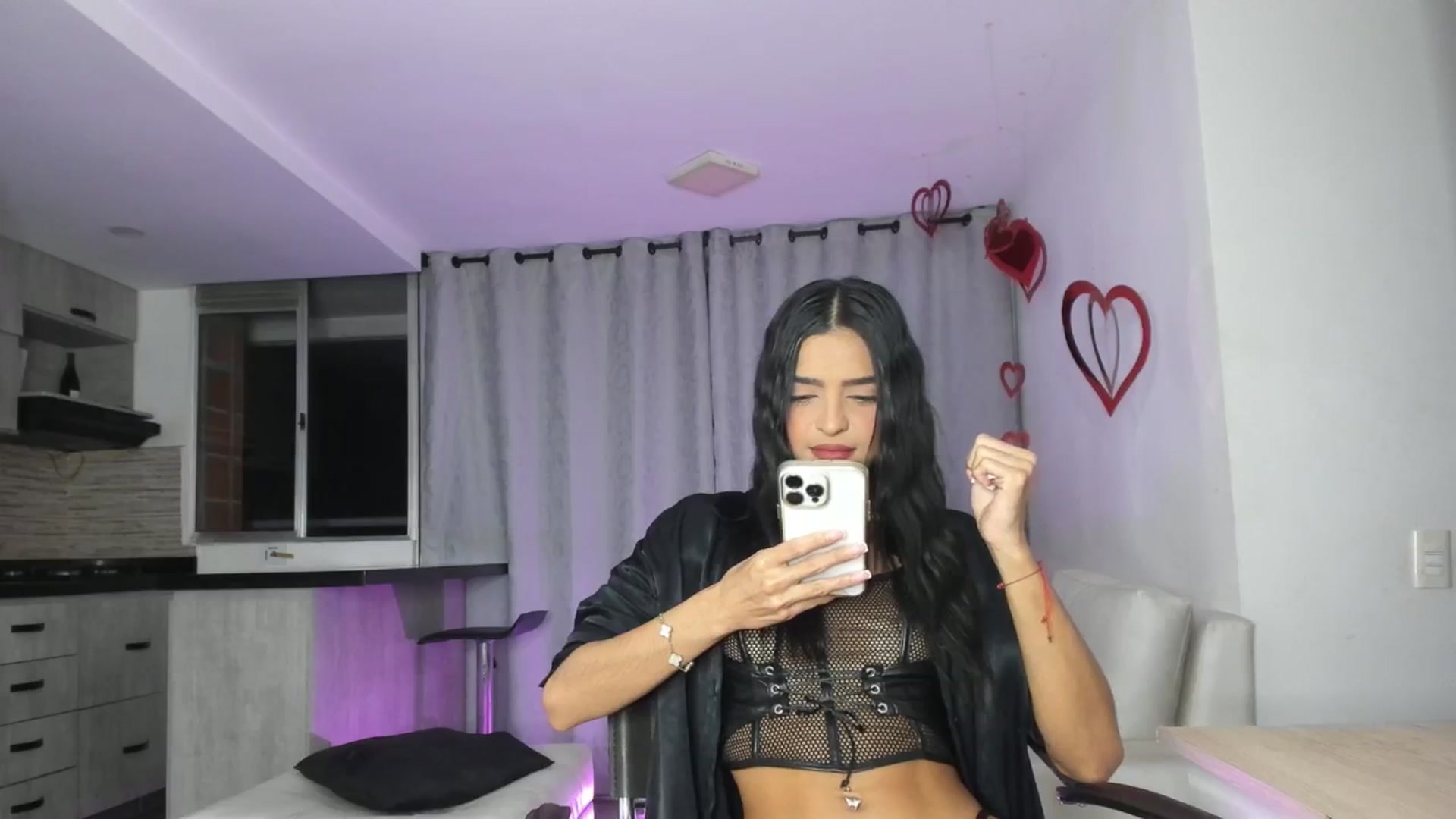 Gallery image thumbnail from MadyJohnson's myfreecams stream on, 07/22/2025, 07:04 image 2 of 20