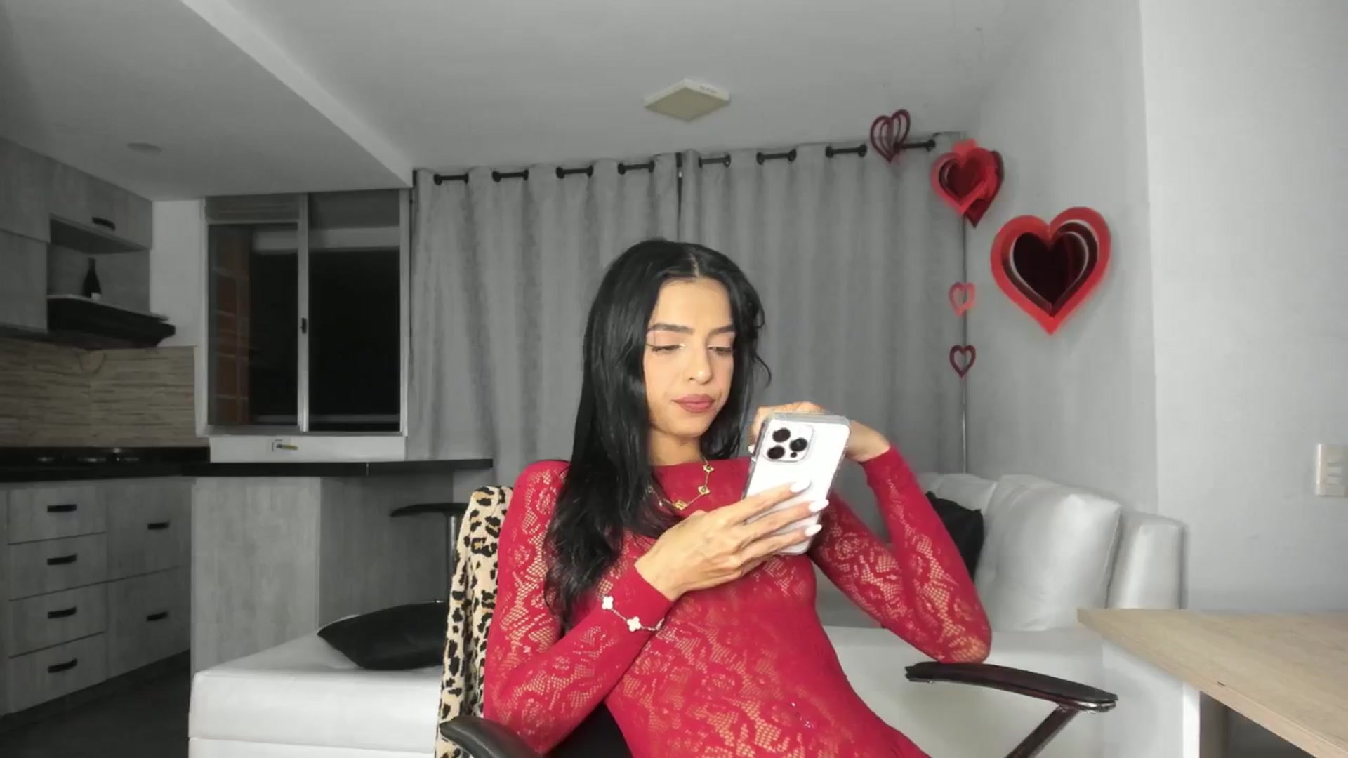 Gallery image thumbnail from MadyJohnson's myfreecams stream on, 08/13/2025, 07:18 image 13 of 20