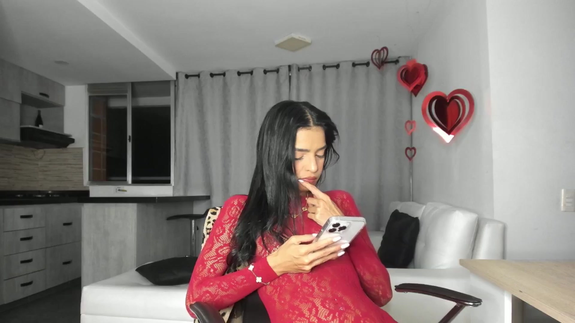Gallery image thumbnail from MadyJohnson's myfreecams stream on, 08/13/2025, 07:18 image 12 of 20
