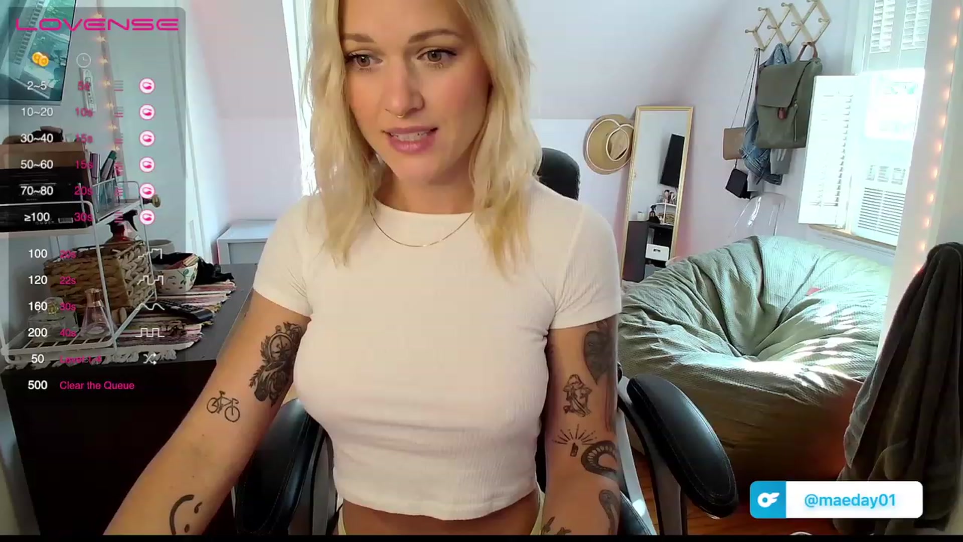 Gallery image thumbnail from MaeDay01's myfreecams stream on, 07/06/2023, 13:26 image 13 of 20