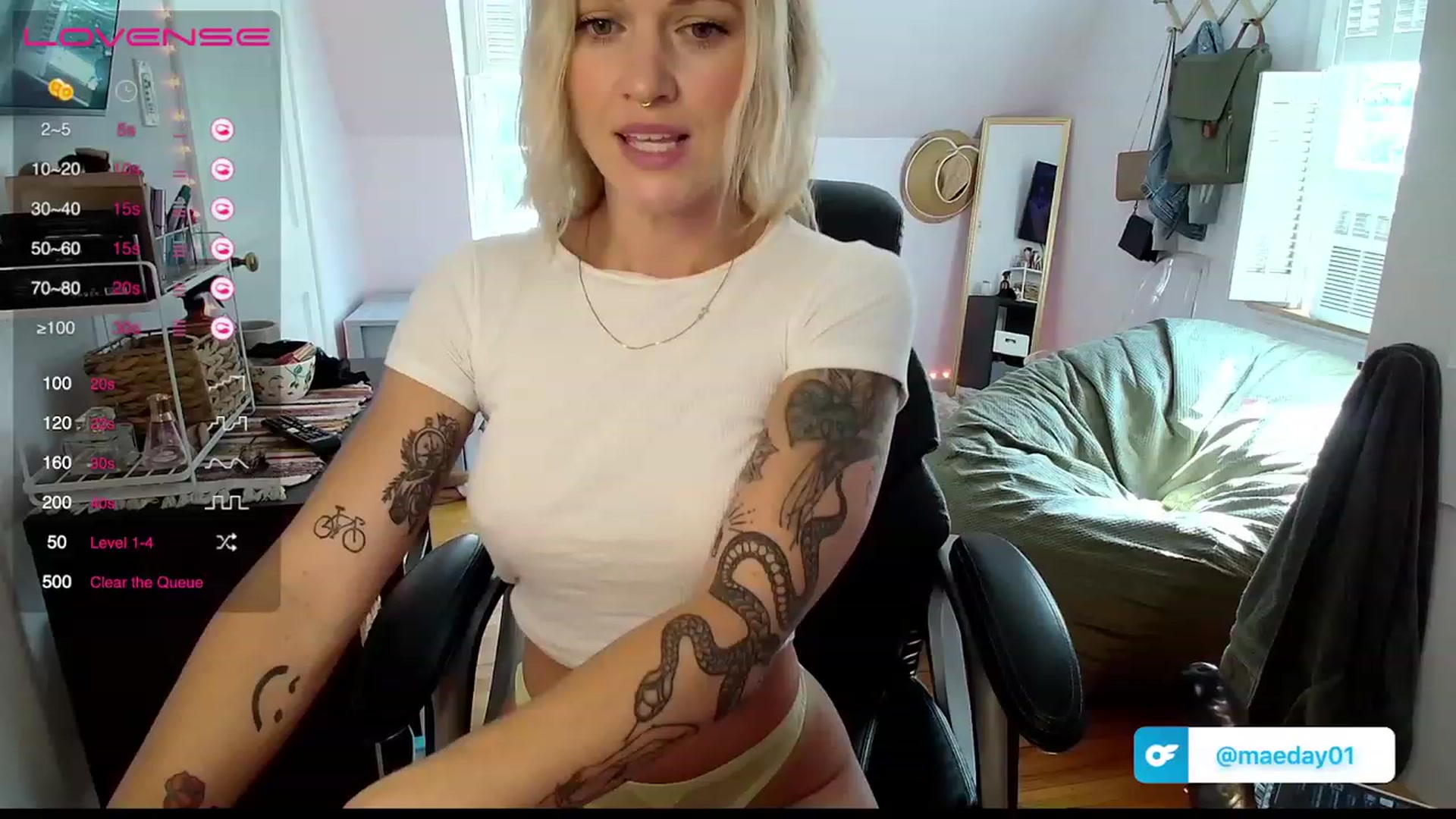 Gallery image thumbnail from MaeDay01's myfreecams stream on, 07/06/2023, 14:11 image 4 of 20