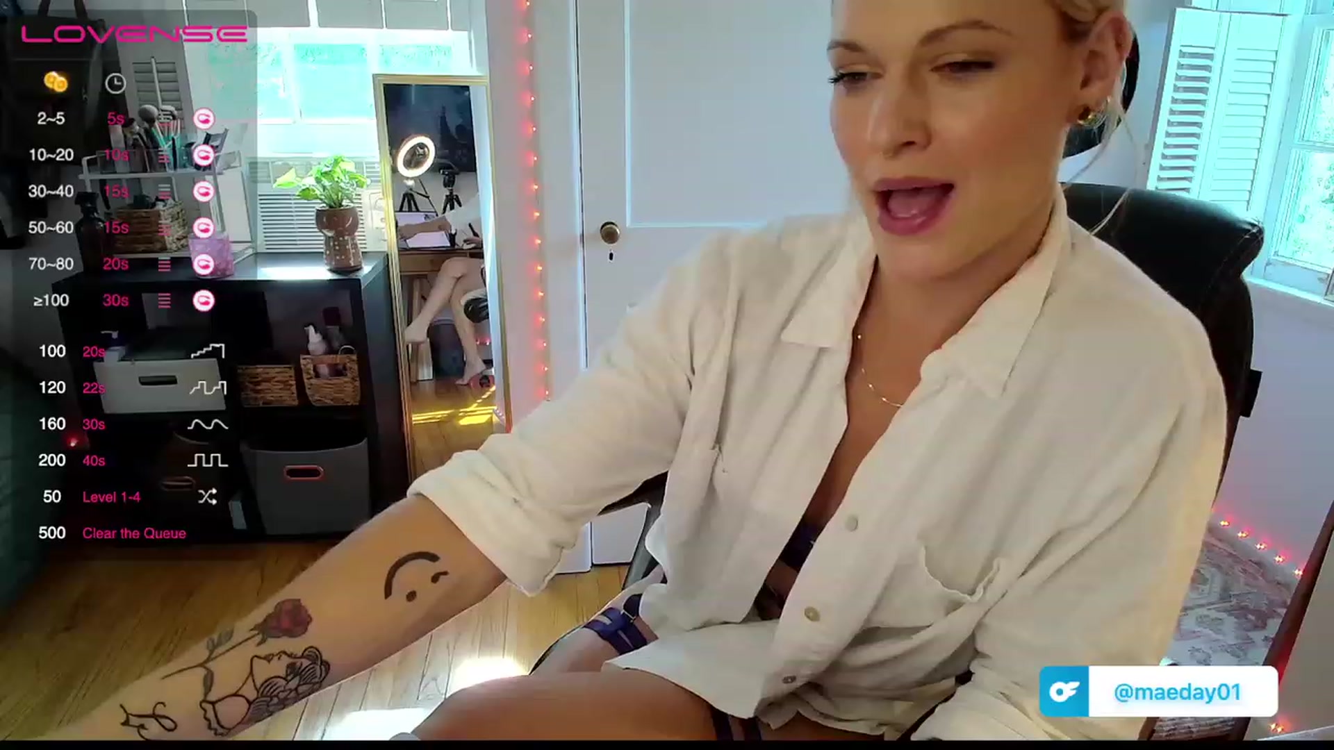 Gallery image thumbnail from MaeDay01's myfreecams stream on, 07/19/2023, 14:29 image 12 of 20
