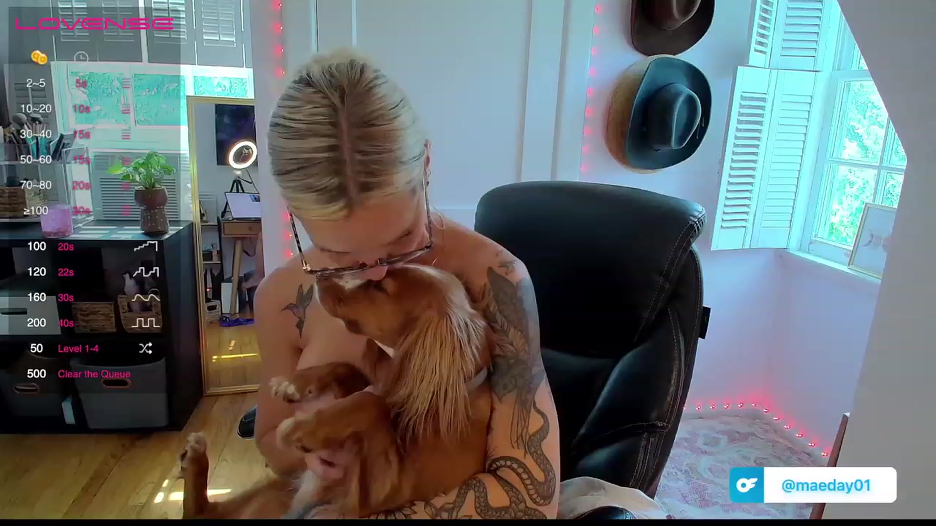 Gallery image thumbnail from MaeDay01's myfreecams stream on, 07/19/2023, 15:27 image 15 of 20