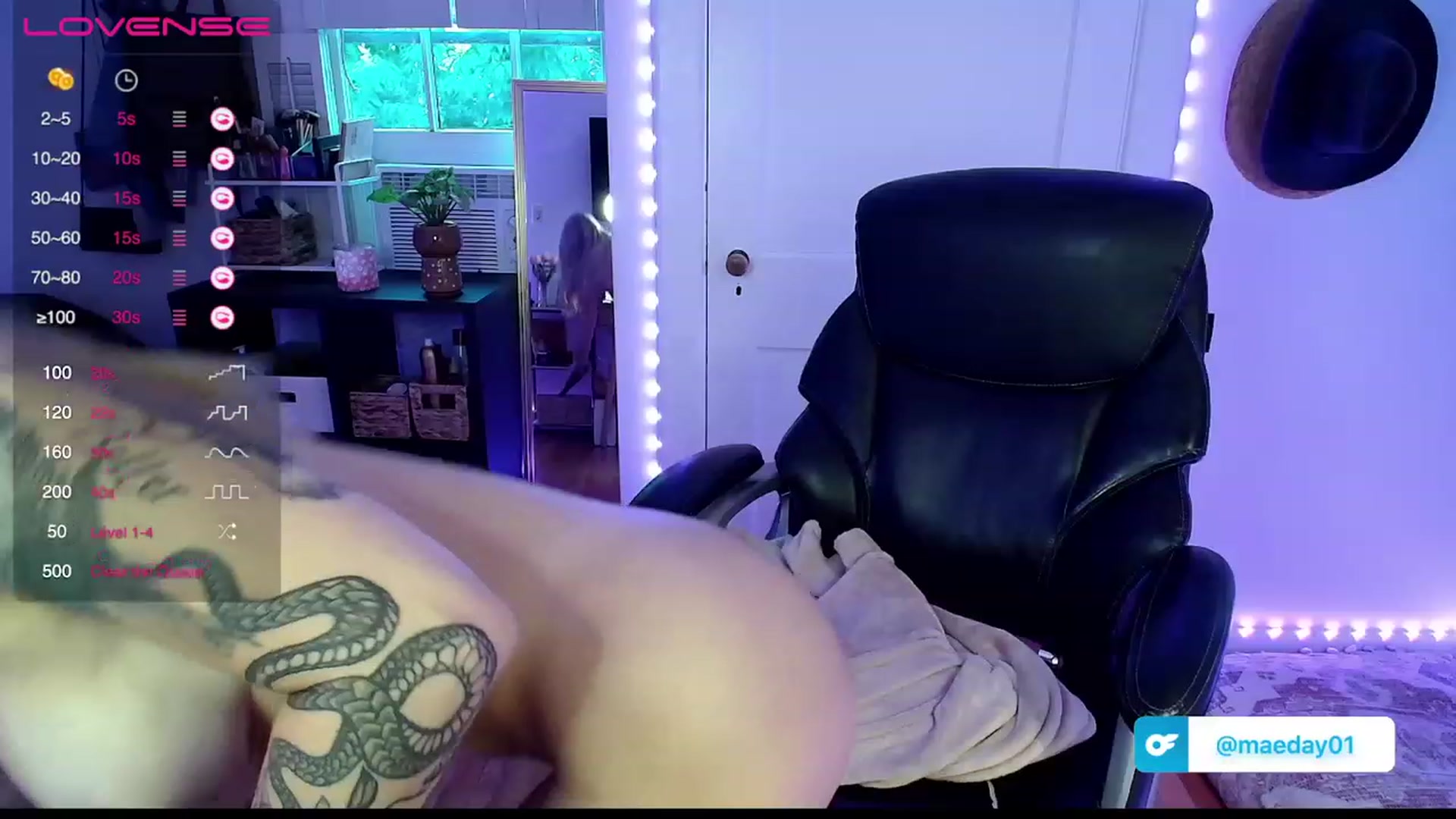 Gallery image thumbnail from MaeDay01's myfreecams stream on, 07/22/2023, 24:13 image 15 of 20