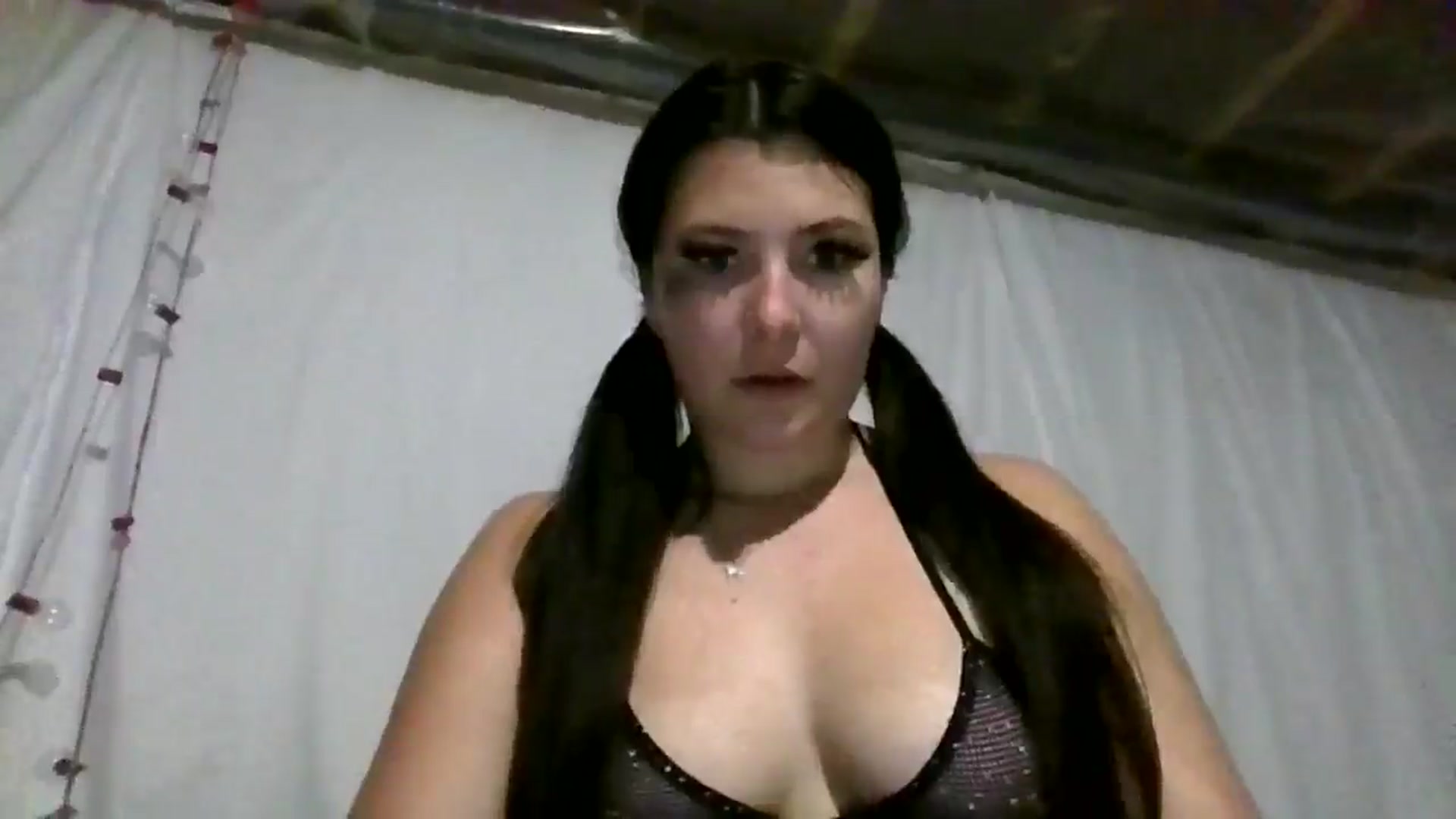 Gallery image thumbnail from Maexoxo's myfreecams stream on, 05/13/2025, 19:28 image 12 of 20