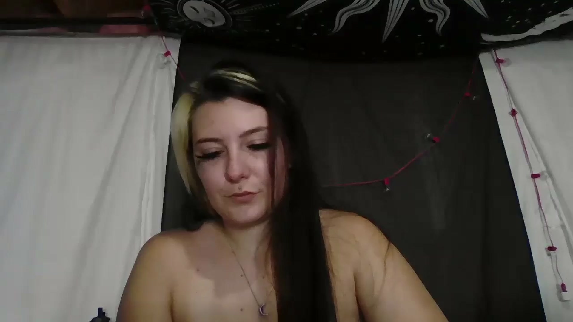 Gallery image thumbnail from Maexoxo's myfreecams stream on, 06/19/2025, 10:39 image 12 of 20