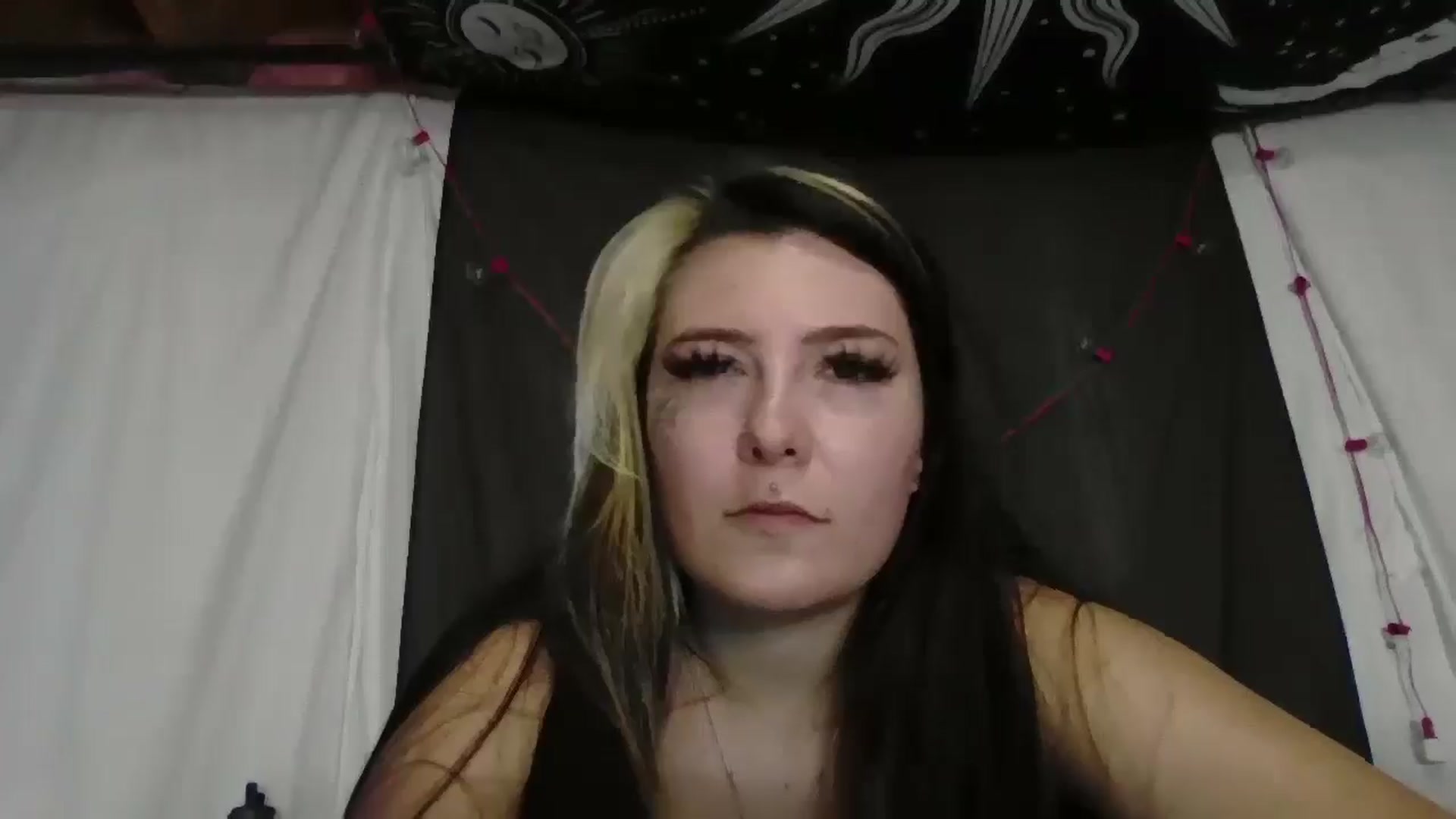Gallery image thumbnail from Maexoxo's myfreecams stream on, 06/19/2025, 10:39 image 11 of 20