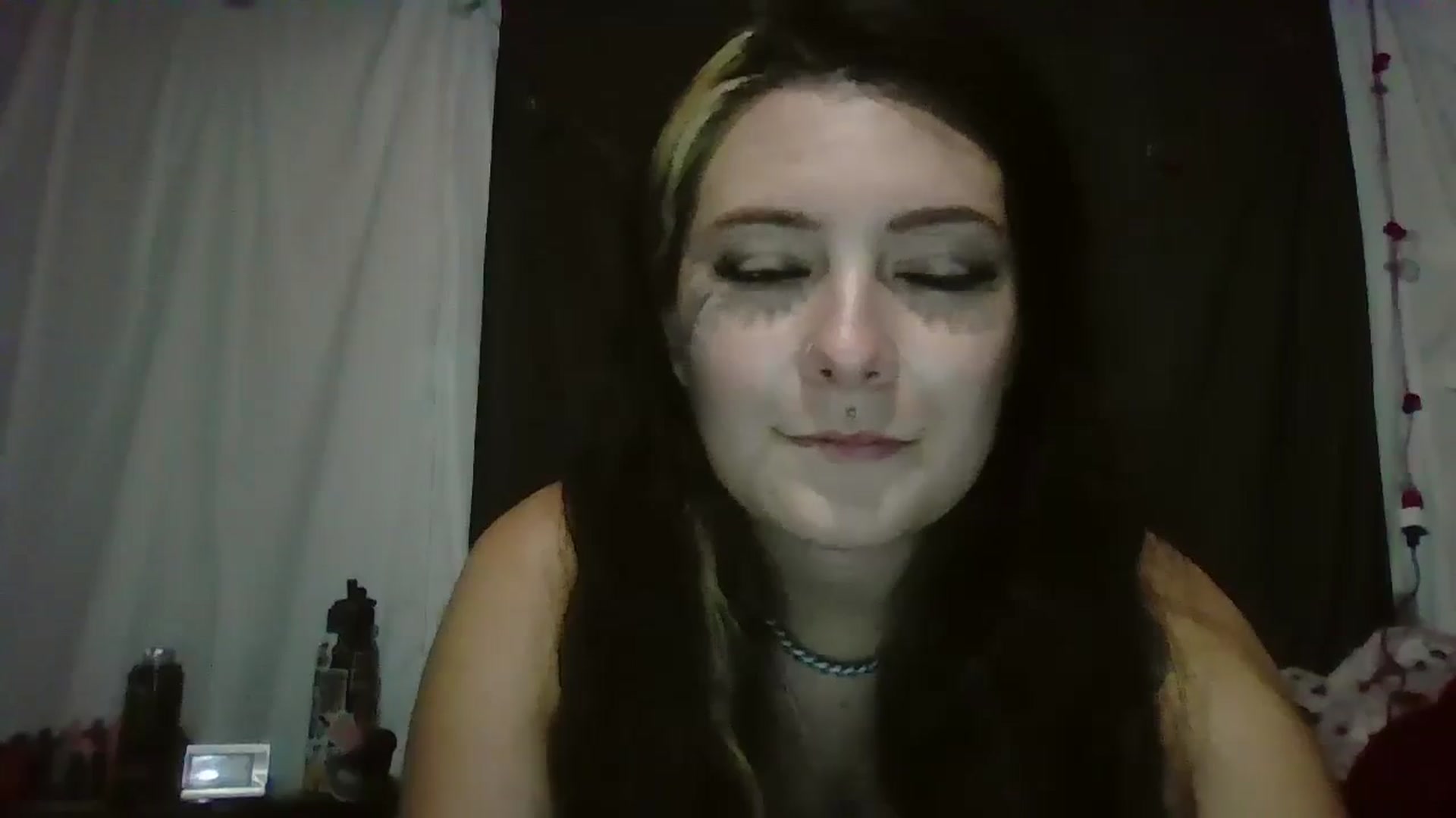 Gallery image thumbnail from Maexoxo's myfreecams stream on, 06/22/2025, 11:18 image 7 of 20