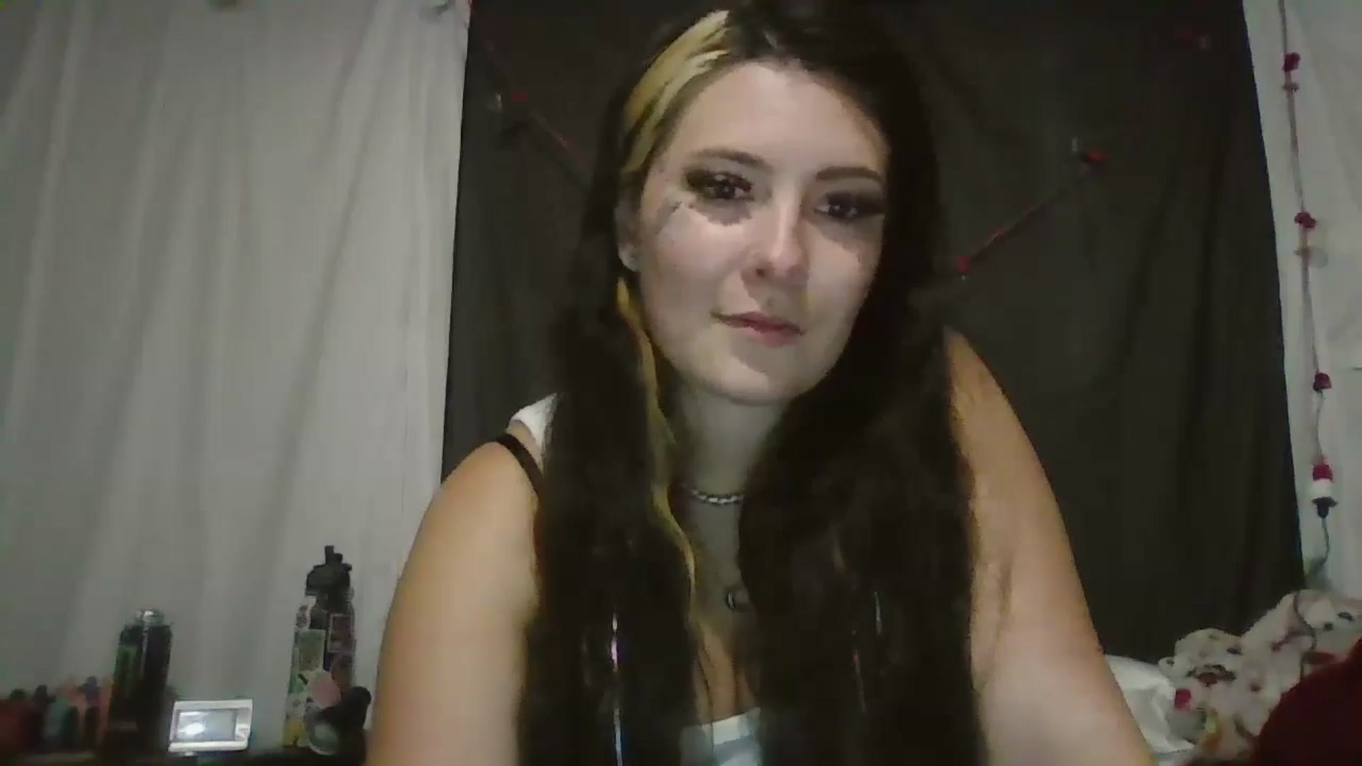 Gallery image thumbnail from Maexoxo's myfreecams stream on, 06/22/2025, 11:18 image 5 of 20