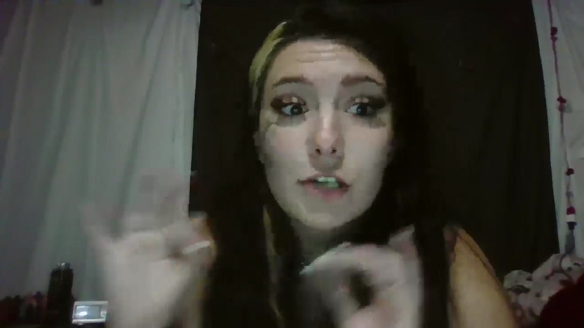 Gallery image thumbnail from Maexoxo's myfreecams stream on, 06/22/2025, 11:18 image 14 of 20