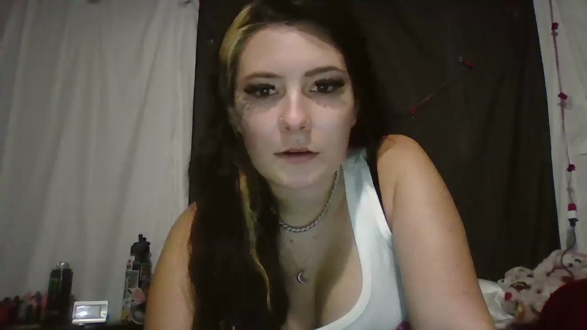 Gallery image thumbnail from Maexoxo's myfreecams stream on, 06/22/2025, 11:18 image 16 of 20