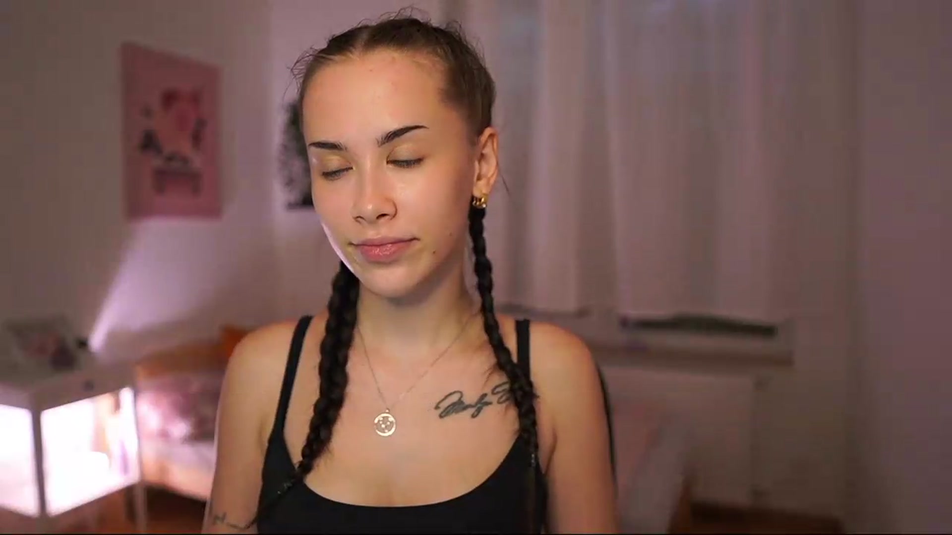Gallery image thumbnail from Magen_rain's myfreecams stream on, 07/27/2026, 14:44 image 18 of 20