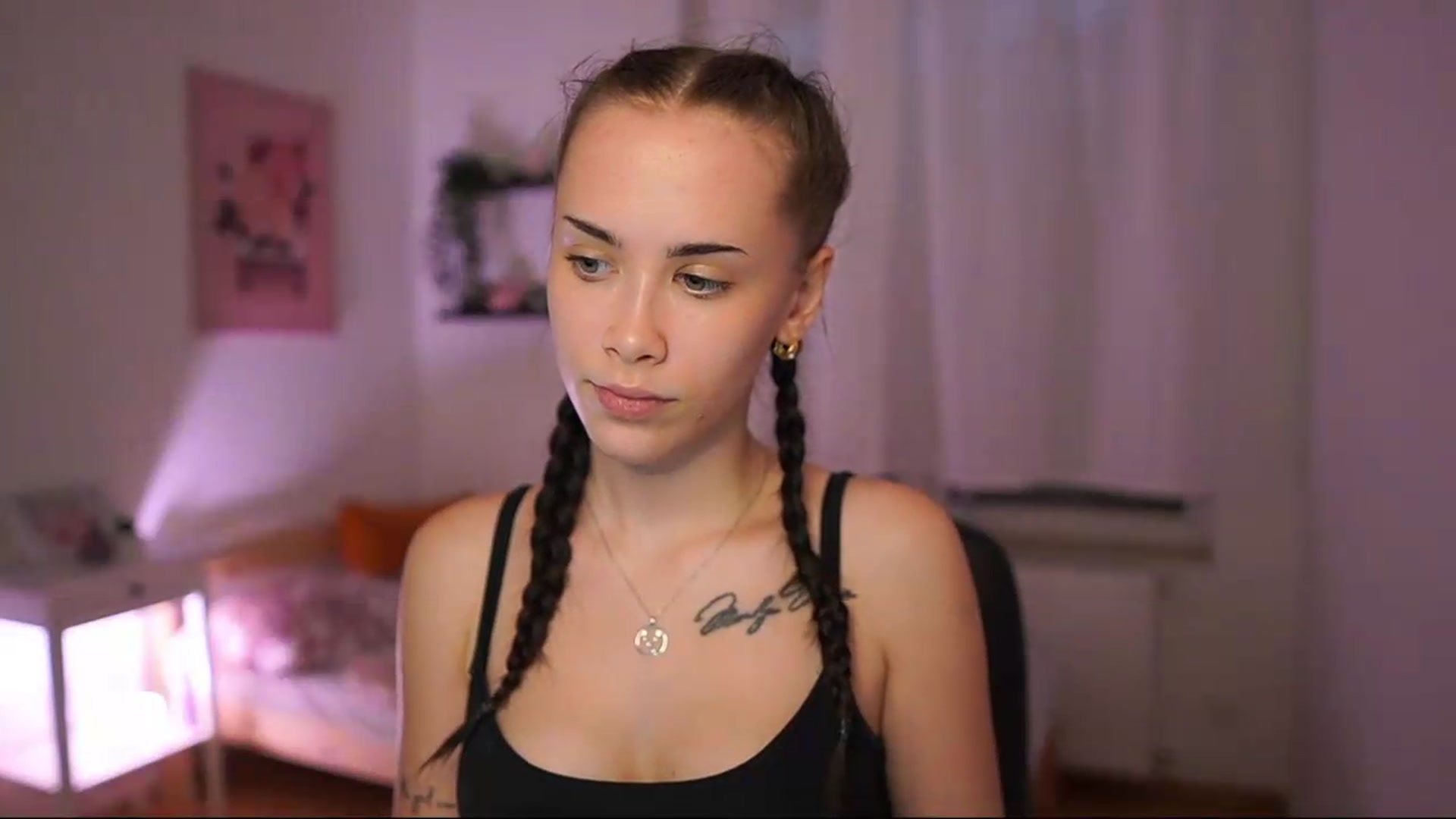 Gallery image thumbnail from Magen_rain's myfreecams stream on, 07/27/2026, 14:44 image 16 of 20