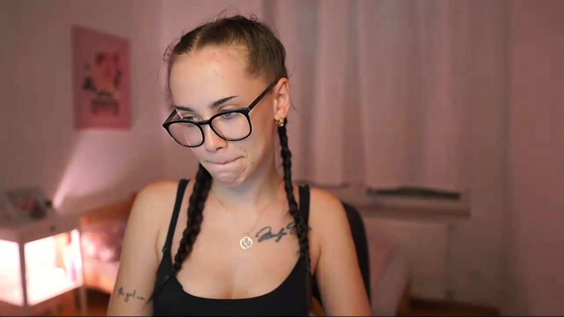 Gallery image thumbnail from Magen_rain's myfreecams stream on, 07/27/2026, 14:44 image 2 of 20