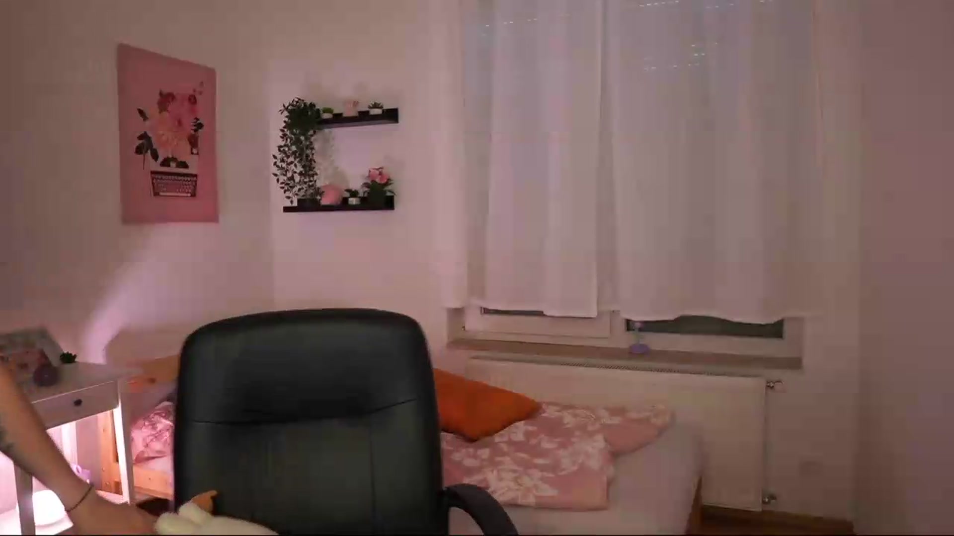 Gallery image thumbnail from Magen_rain's myfreecams stream on, 07/31/2026, 17:13 image 5 of 20