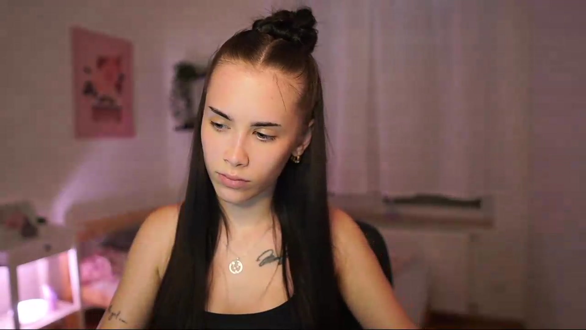 Gallery image thumbnail from Magen_rain's myfreecams stream on, 07/31/2026, 17:13 image 16 of 20