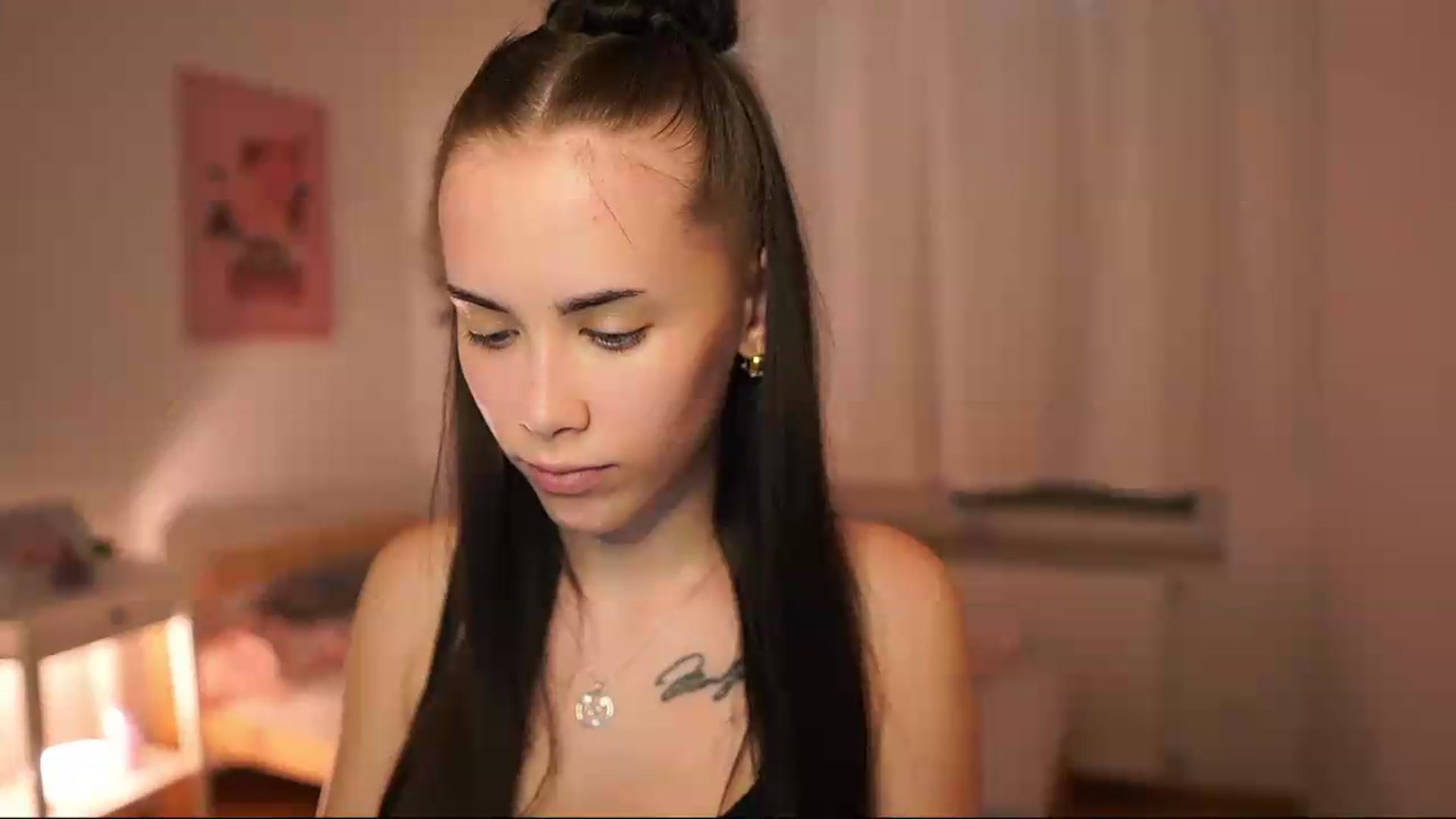 Gallery image thumbnail from Magen_rain's myfreecams stream on, 07/31/2026, 17:13 image 18 of 20