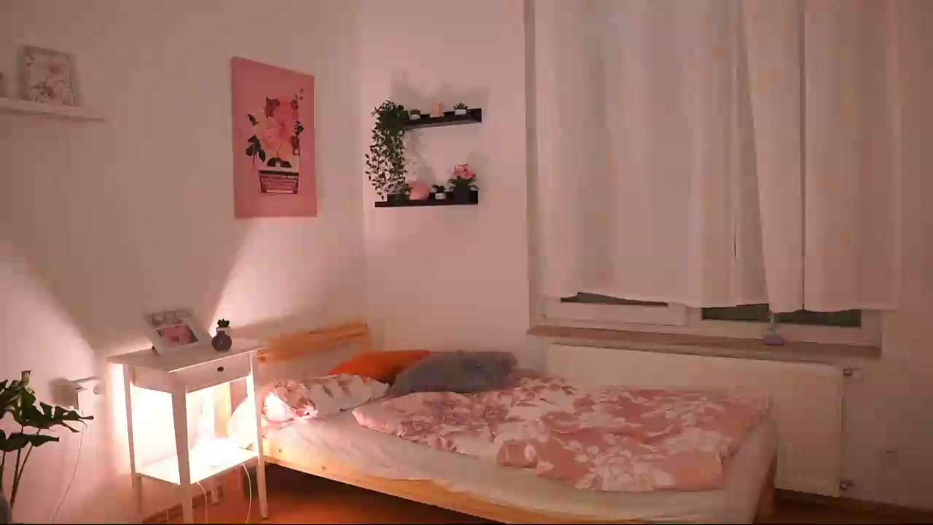 Gallery image thumbnail from Magen_rain's myfreecams stream on, 08/11/2026, 14:03 image 1 of 20