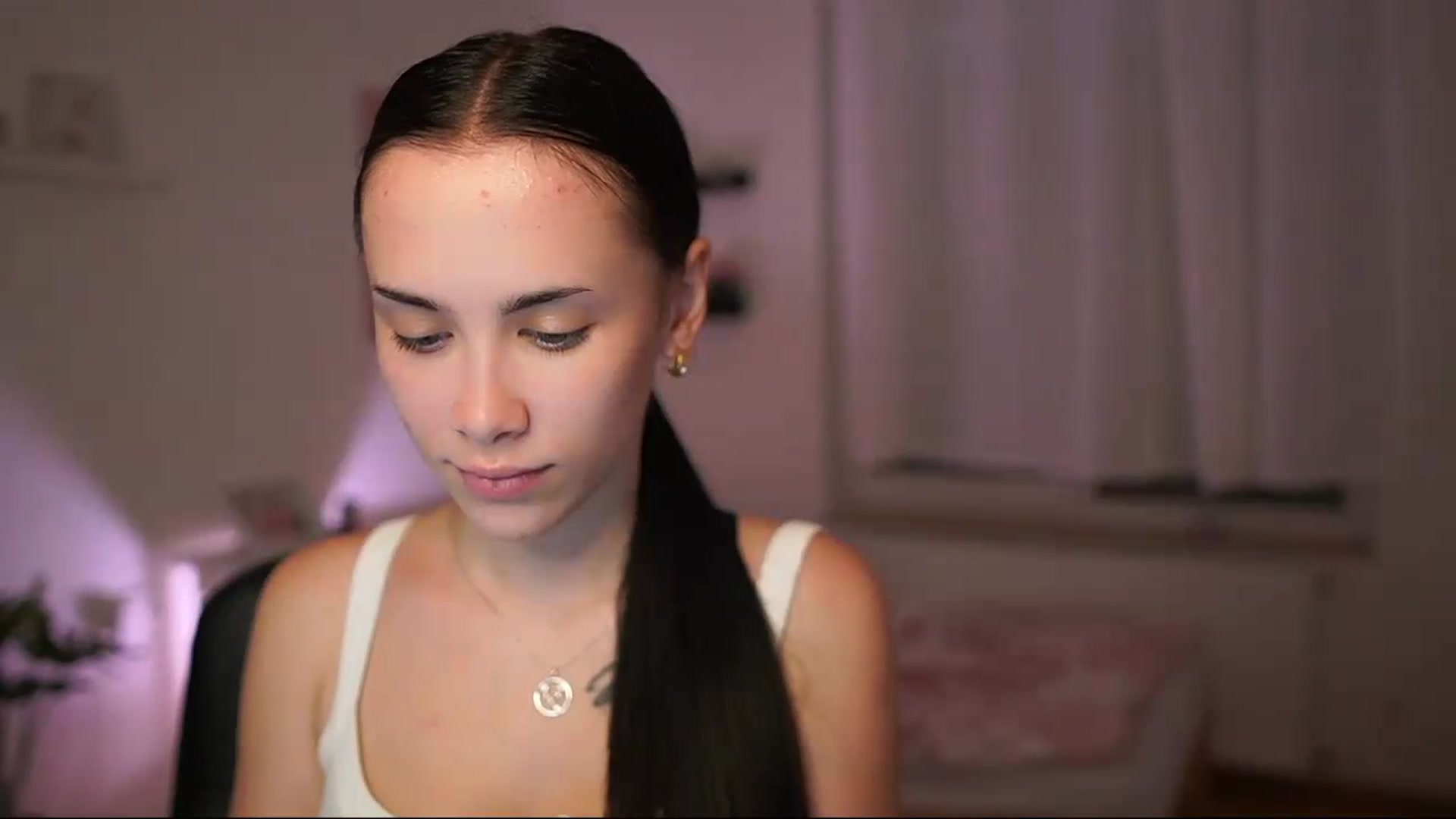 Gallery image thumbnail from Magen_rain's myfreecams stream on, 08/11/2026, 14:03 image 16 of 20