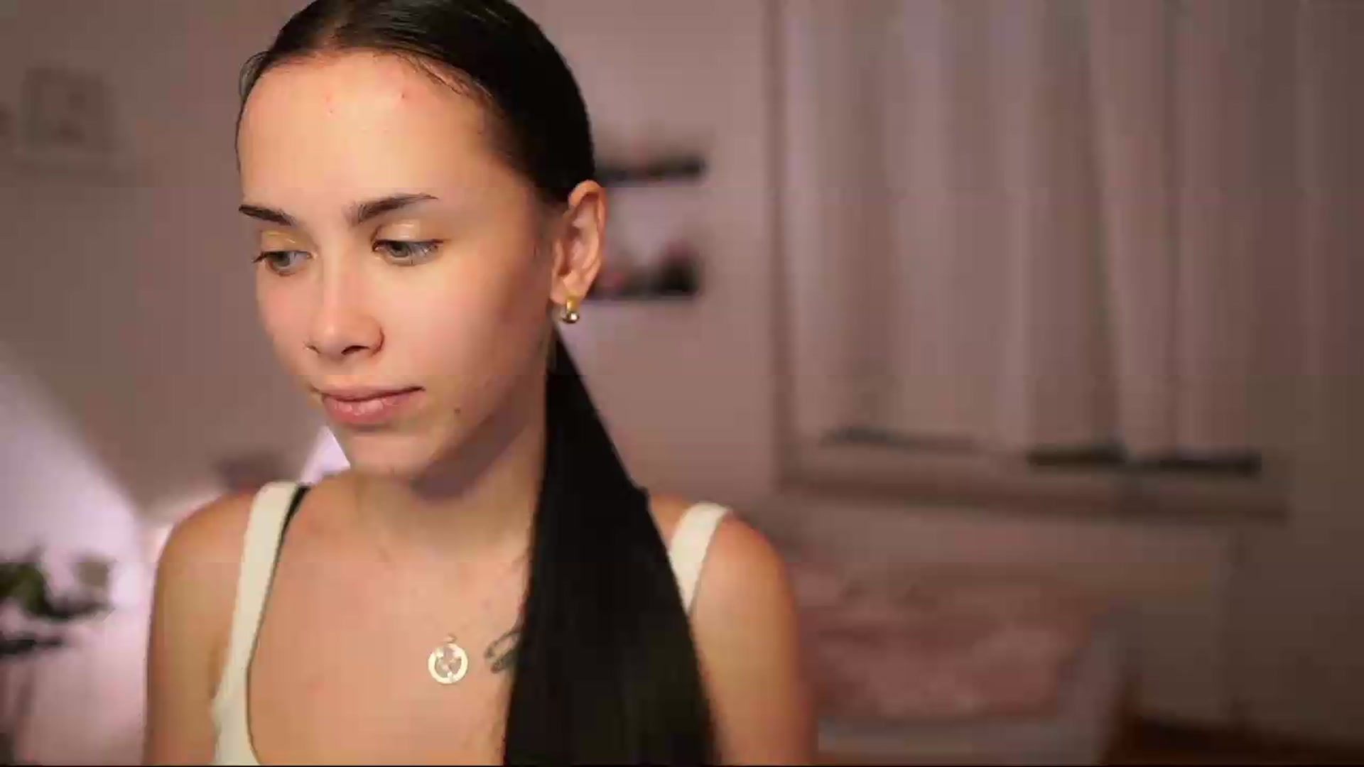 Gallery image thumbnail from Magen_rain's myfreecams stream on, 08/11/2026, 14:03 image 10 of 20