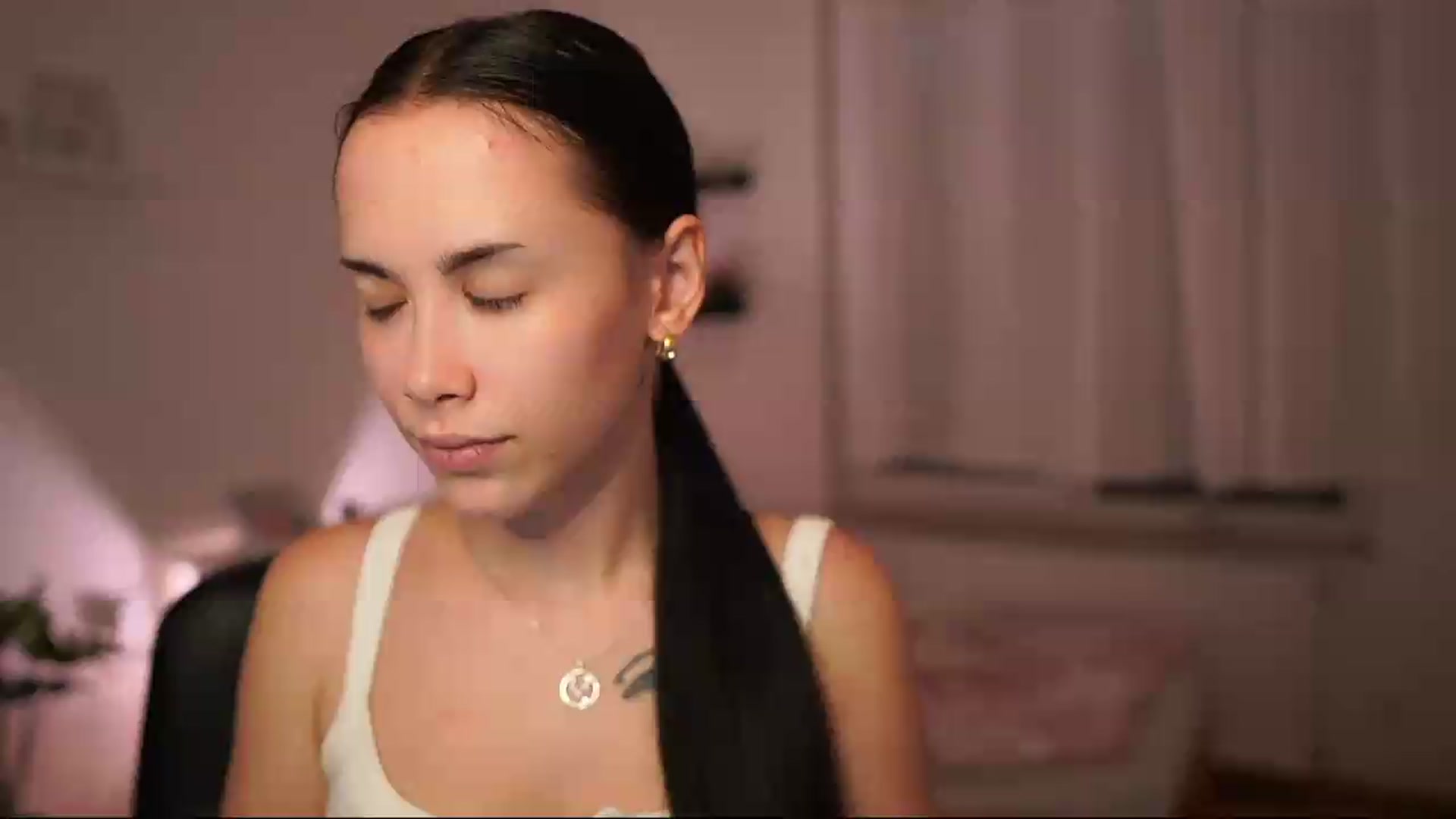 Gallery image thumbnail from Magen_rain's myfreecams stream on, 08/11/2026, 14:03 image 15 of 20