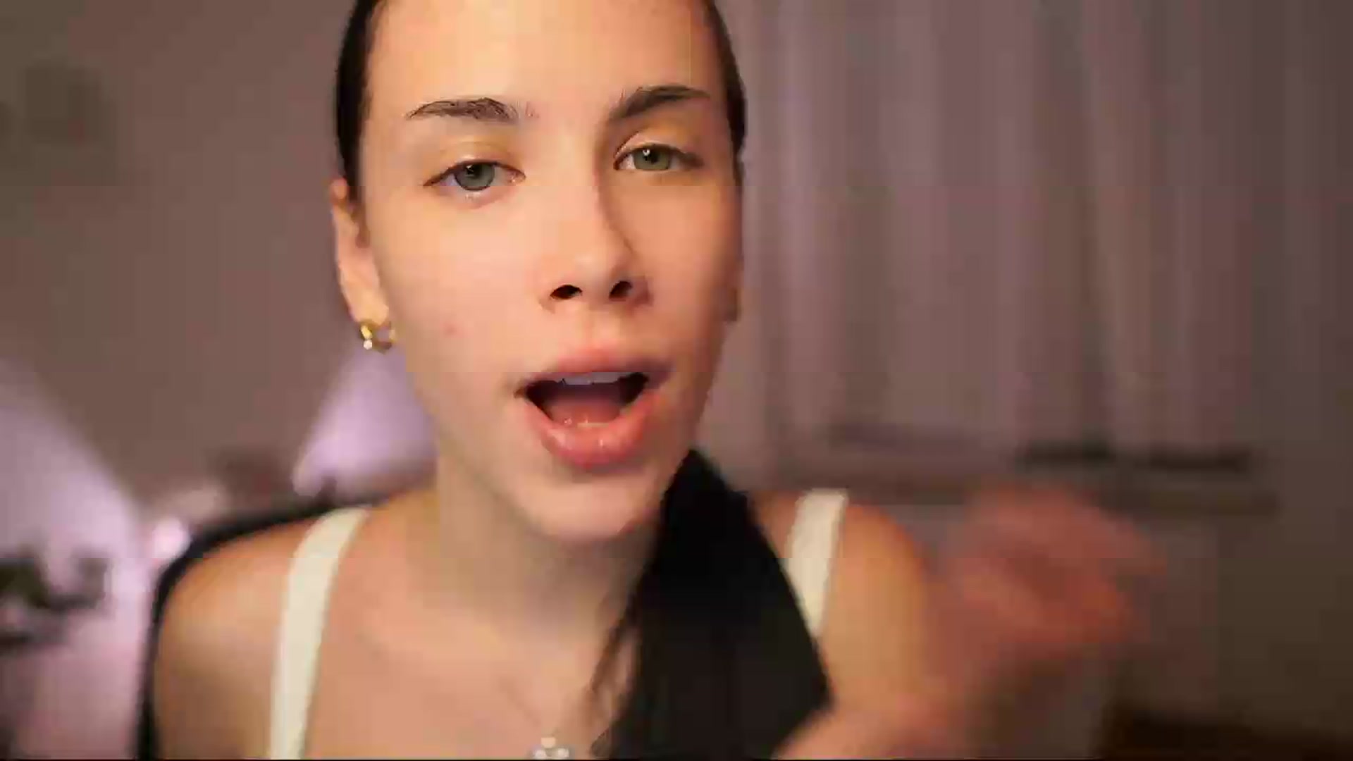 Gallery image thumbnail from Magen_rain's myfreecams stream on, 08/11/2026, 14:03 image 14 of 20