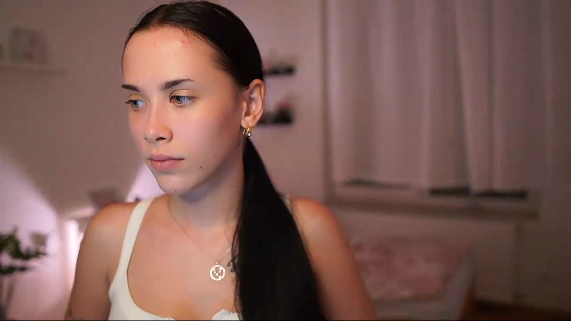 Gallery image thumbnail from Magen_rain's myfreecams stream on, 08/11/2026, 17:51 image 2 of 20
