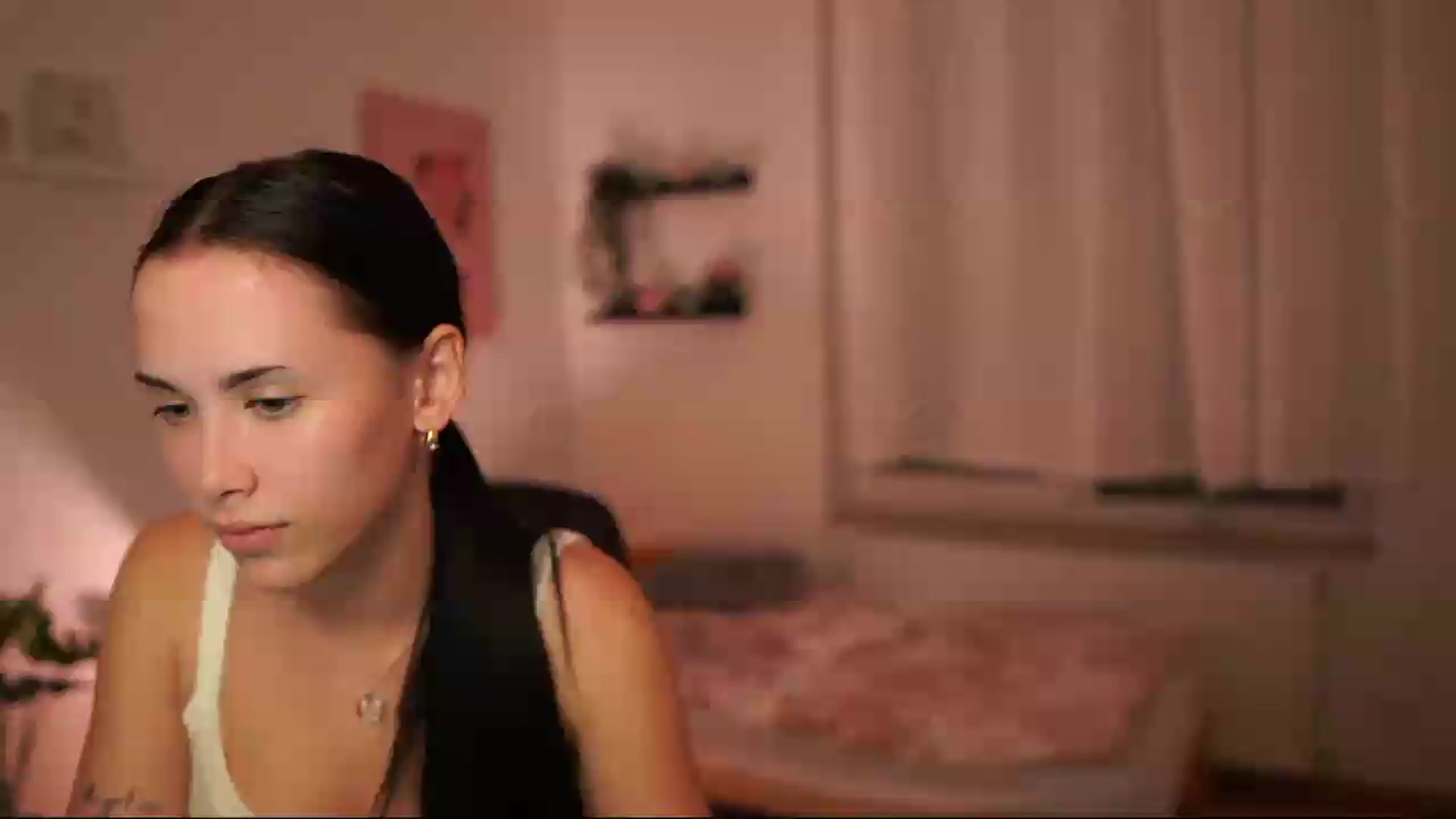 Gallery image thumbnail from Magen_rain's myfreecams stream on, 08/11/2026, 17:51 image 15 of 20