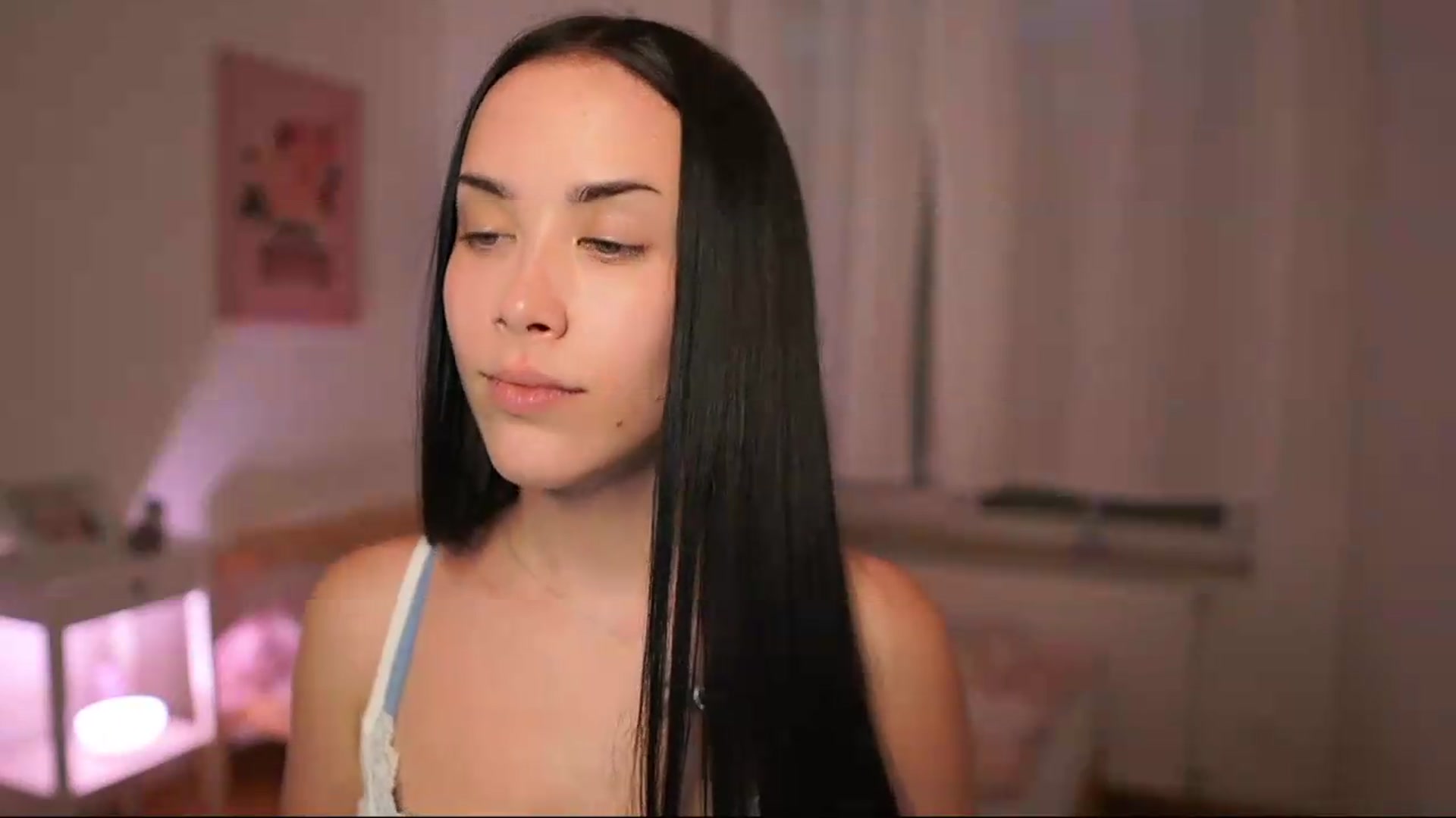 Gallery image thumbnail from Magen_rain's myfreecams stream on, 08/13/2026, 16:08 image 2 of 20