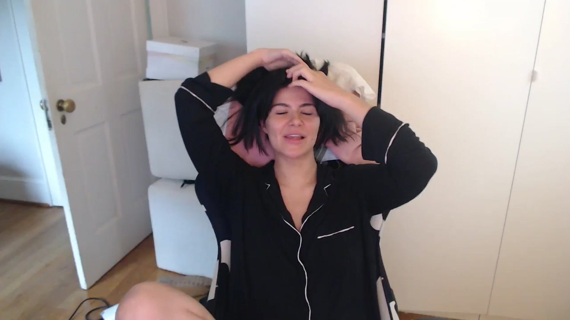 Gallery image thumbnail from Mageret's myfreecams stream on, 07/19/2025, 19:59 image 13 of 20