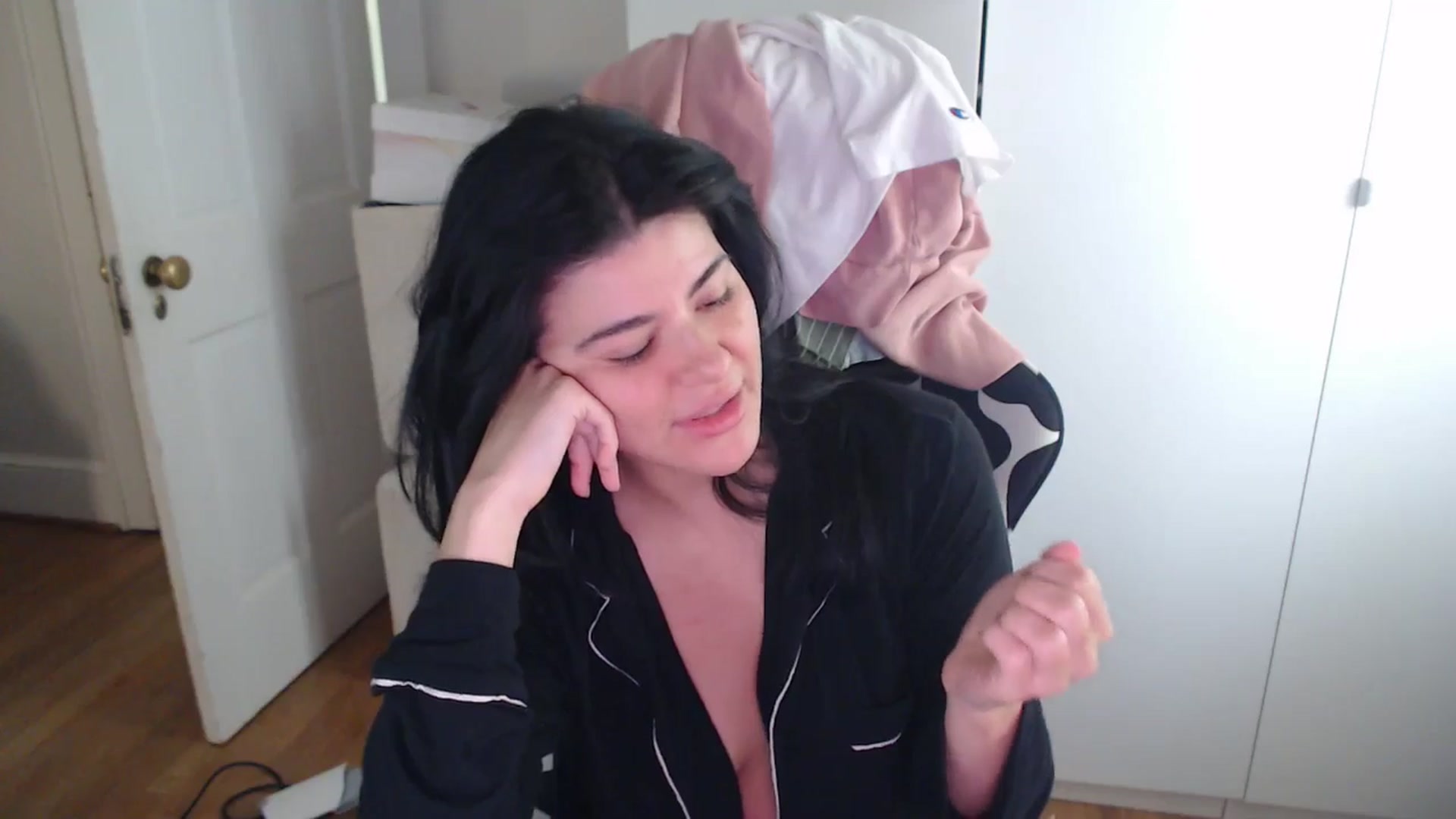 Gallery image thumbnail from Mageret's myfreecams stream on, 07/19/2025, 19:59 image 2 of 20
