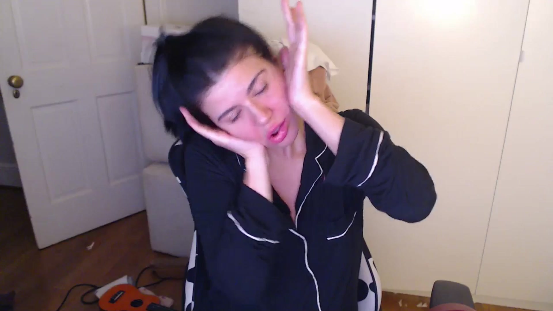 Gallery image thumbnail from Mageret's myfreecams stream on, 07/20/2025, 02:31 image 13 of 20